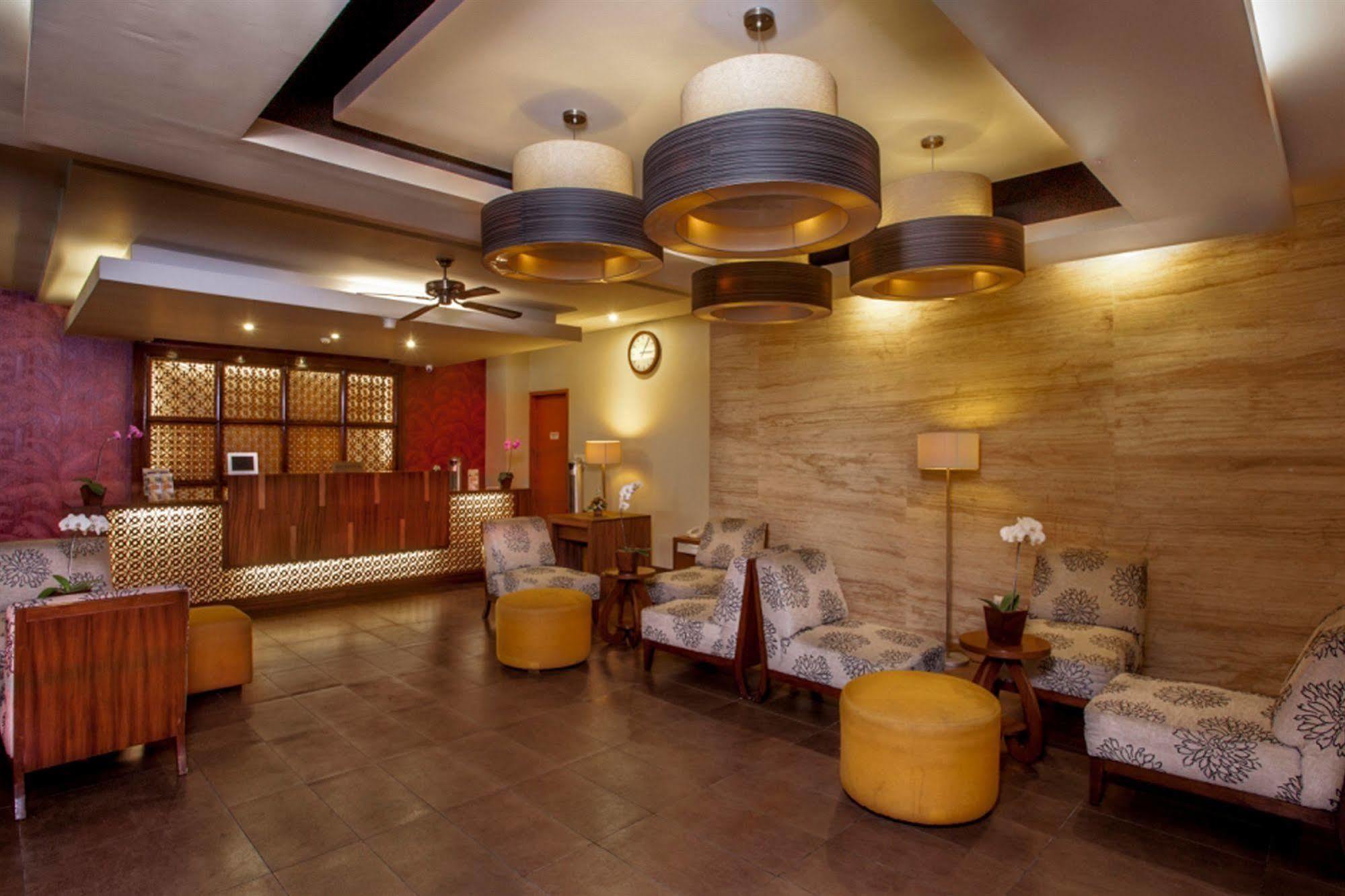 Hotel Express Bali Sunset Road By Ihg 3*