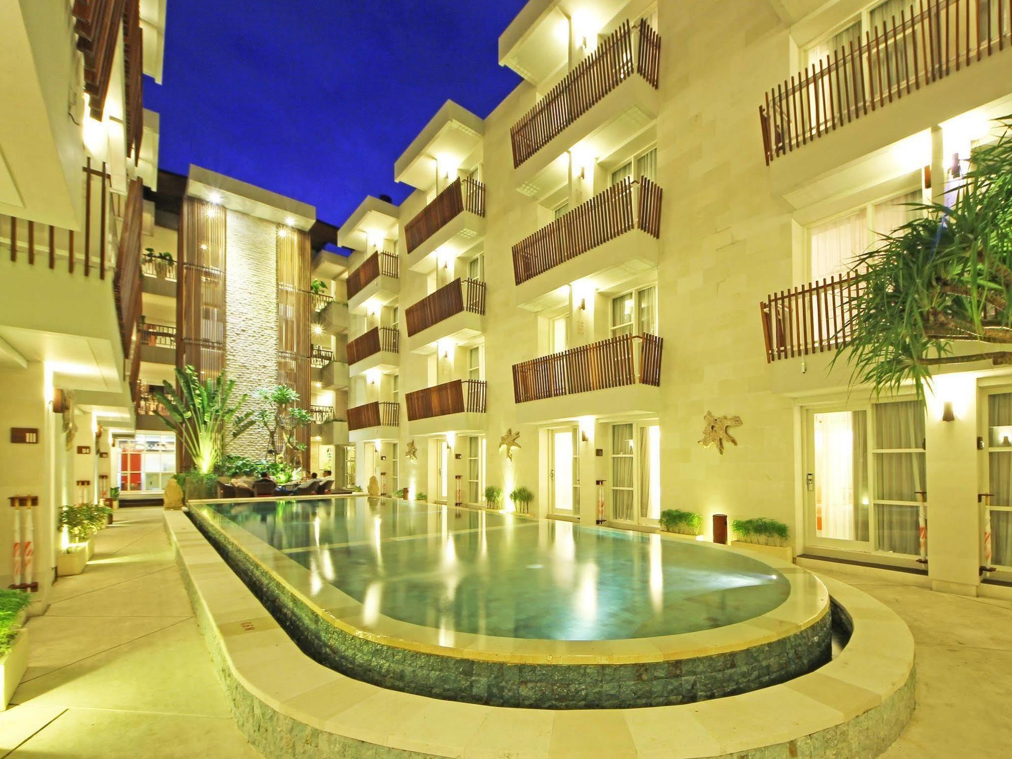 Hotel Express Bali Sunset Road By Ihg Kuta (Bali)