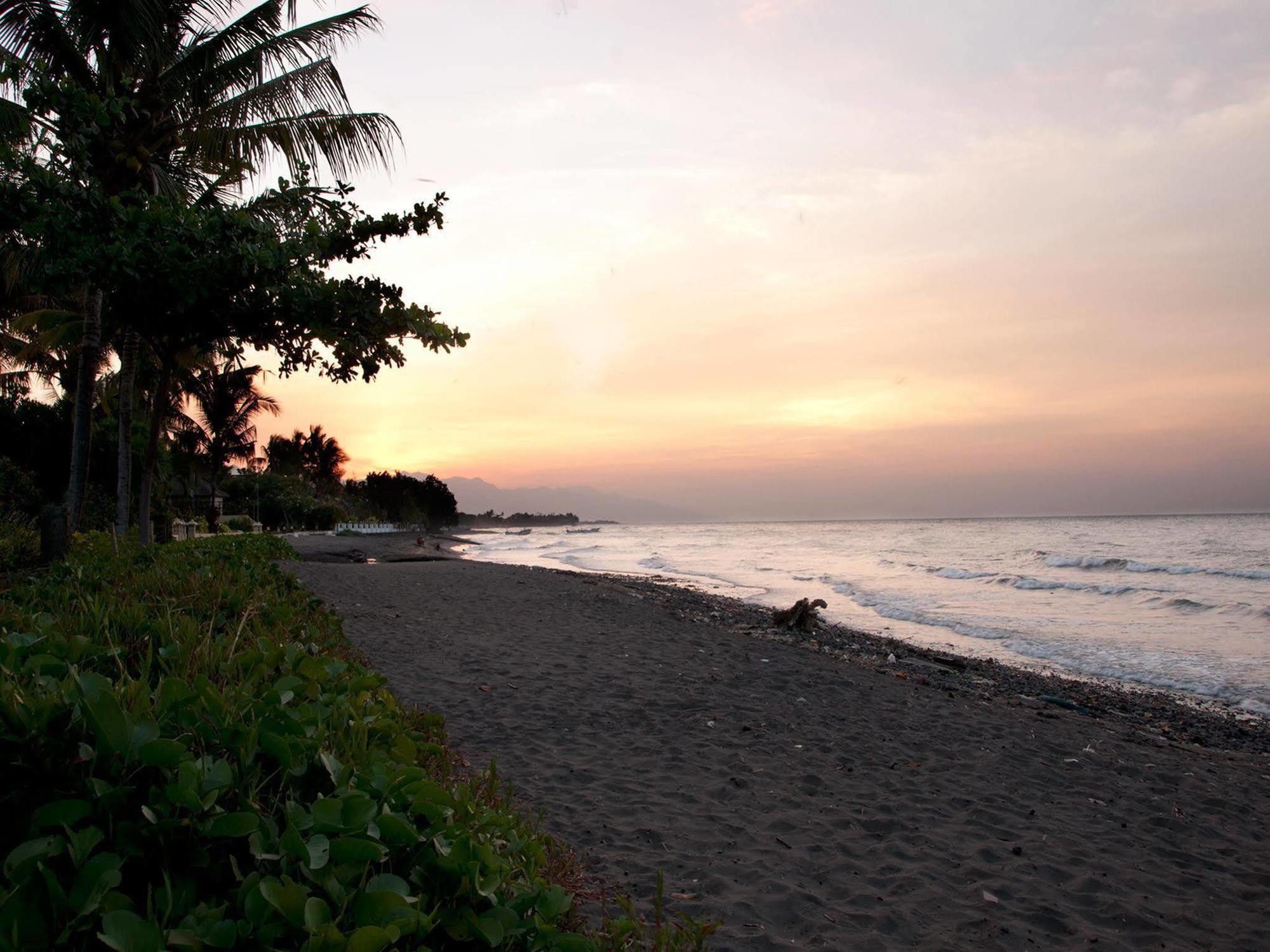 Dencarik Villa Banjar (Bali)