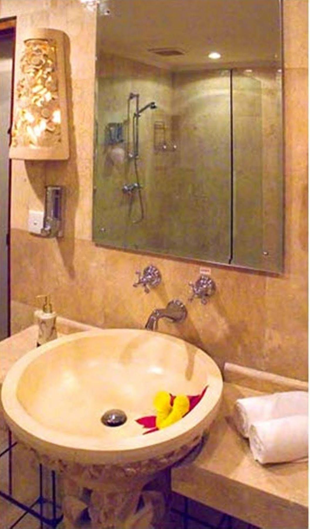 Sarna Guest house