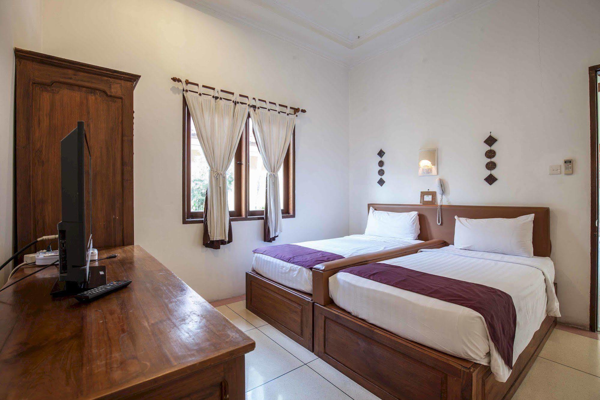 Villa Putu Bali & *