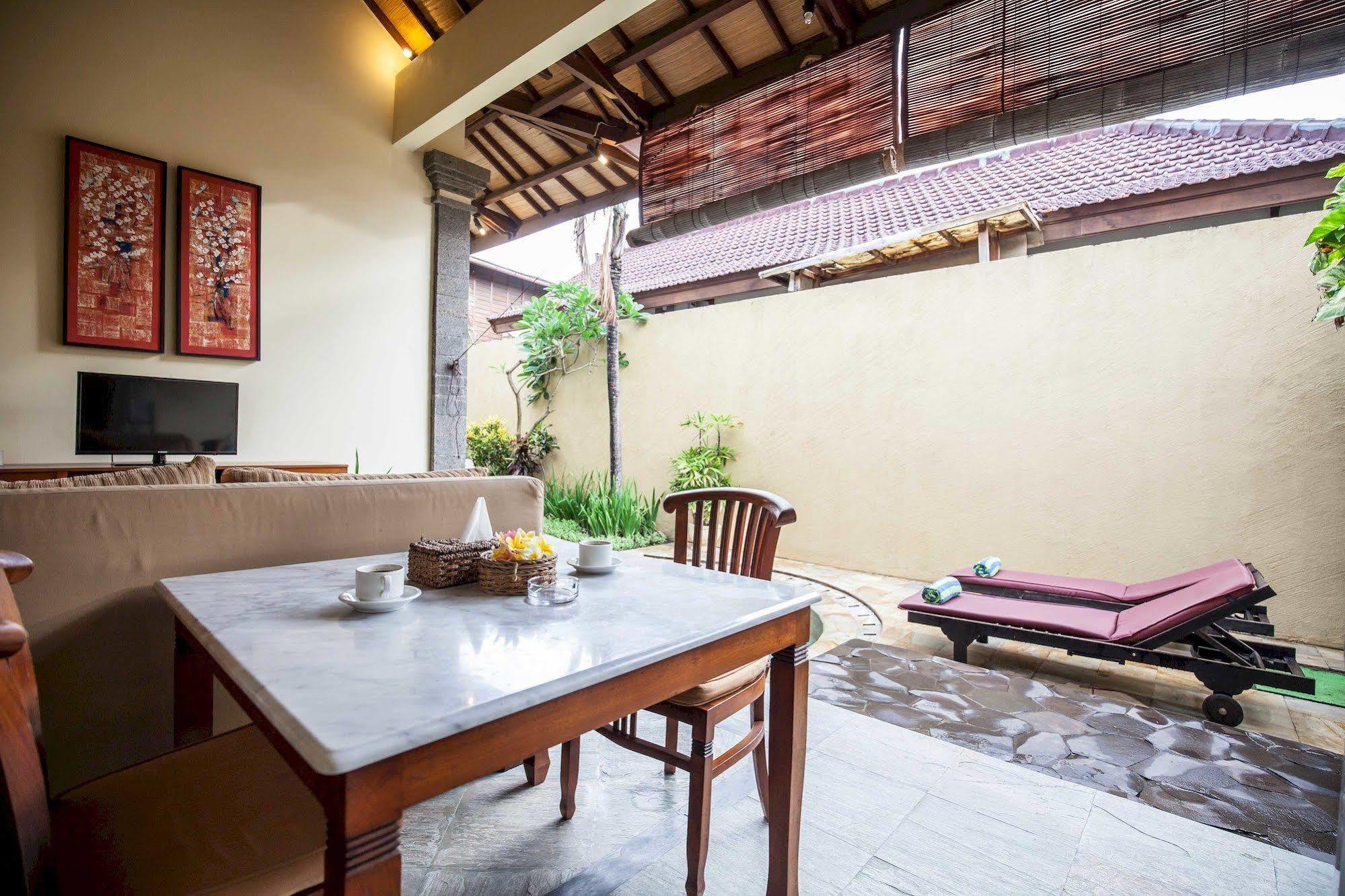 Villa Putu Bali & *