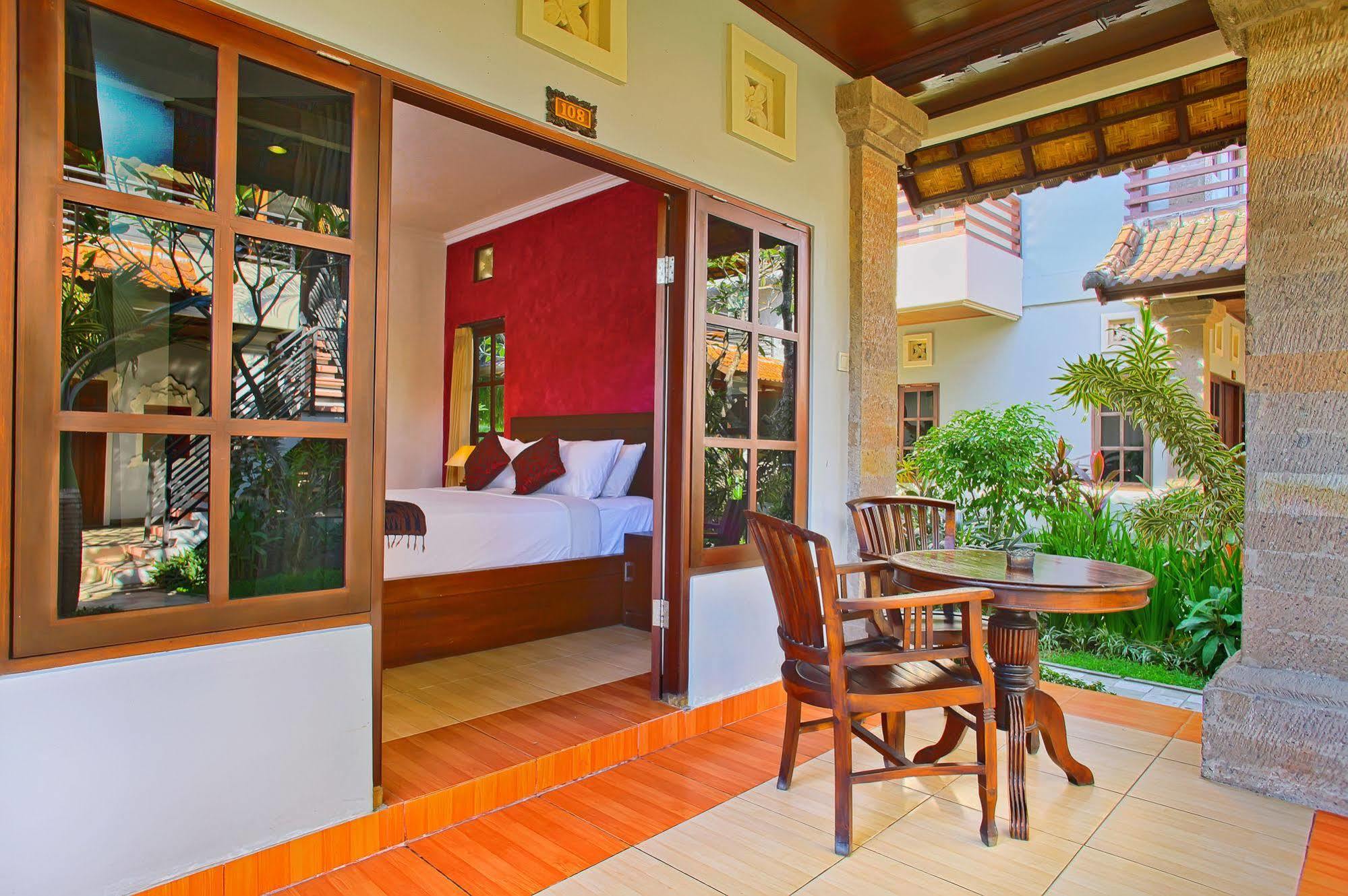 Puri Sading Hotel 3*