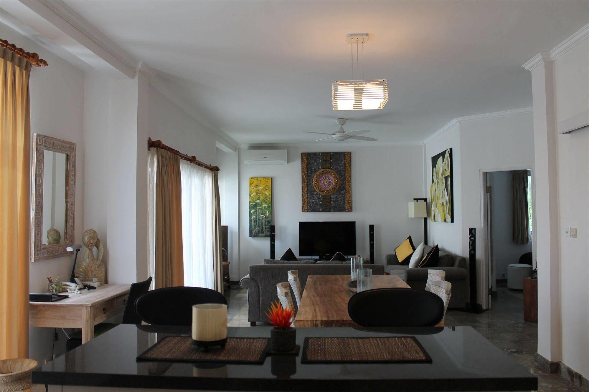 Bali Court & 3* Legian (Bali)