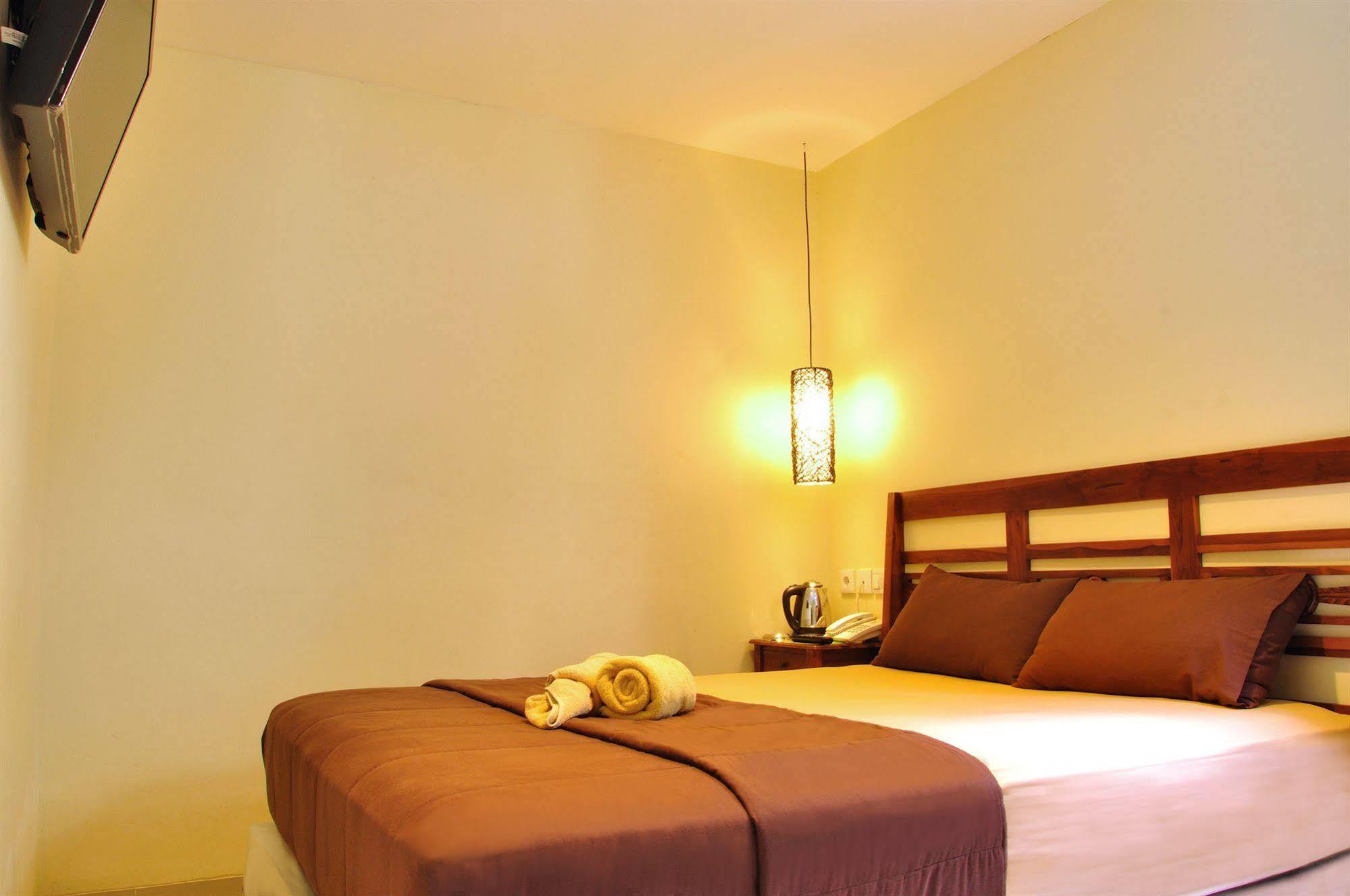 Guest house Kuta Sari House 2*