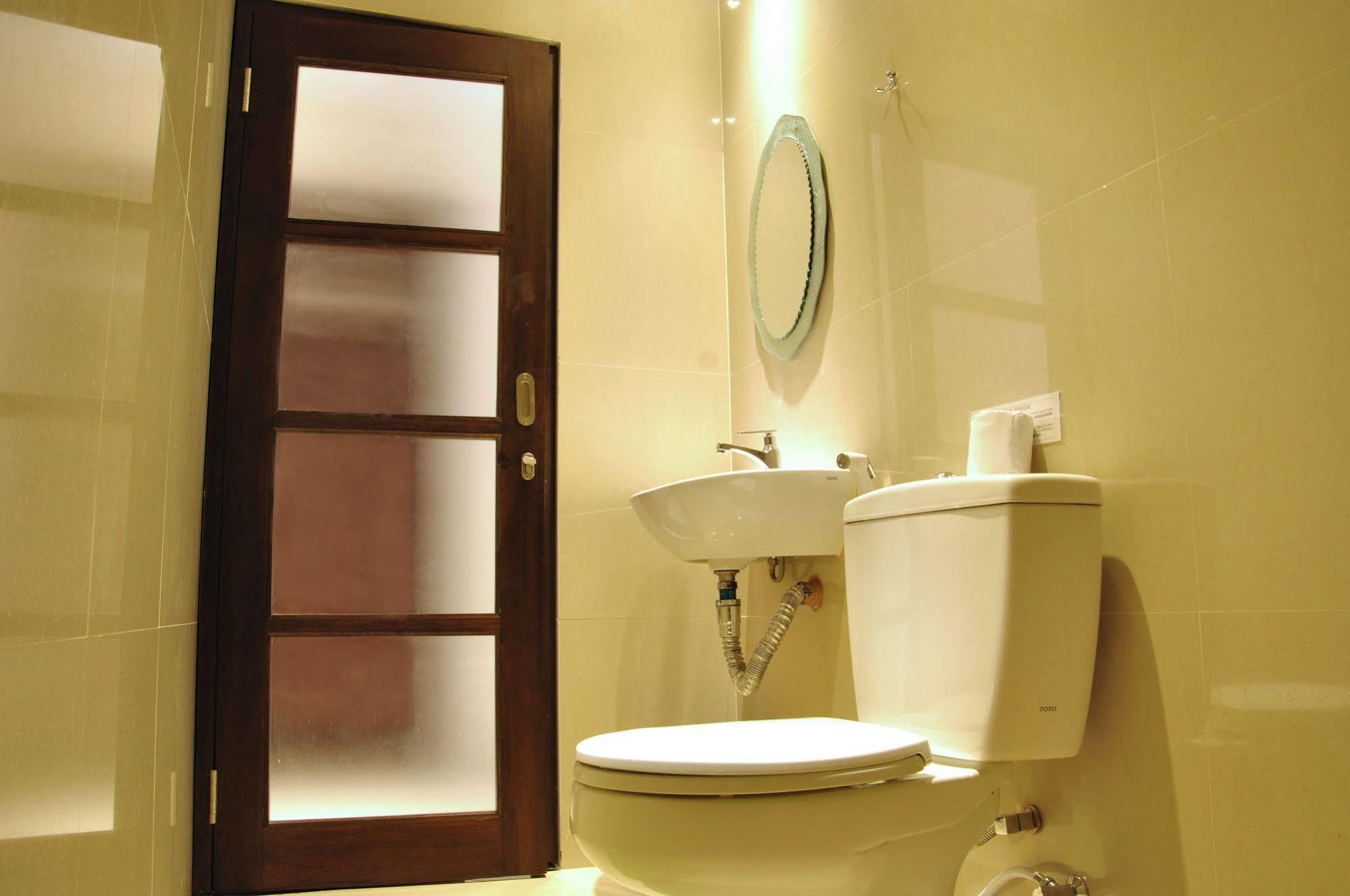 Kuta Sari House 2*
