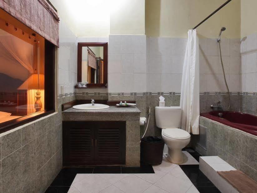 Super Oyo Townhouse Oak Maxi Legian Hotel Kuta (Bali)