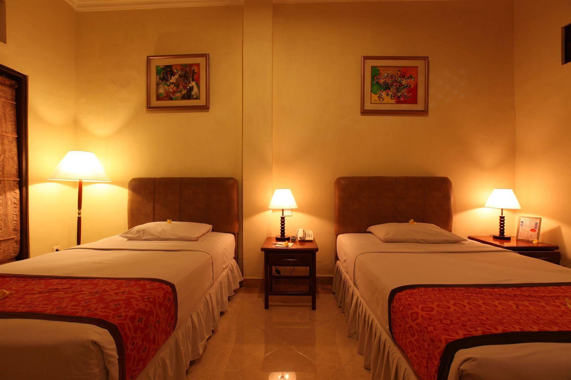 Super Oyo Townhouse Oak Maxi Legian Hotel Kuta (Bali)