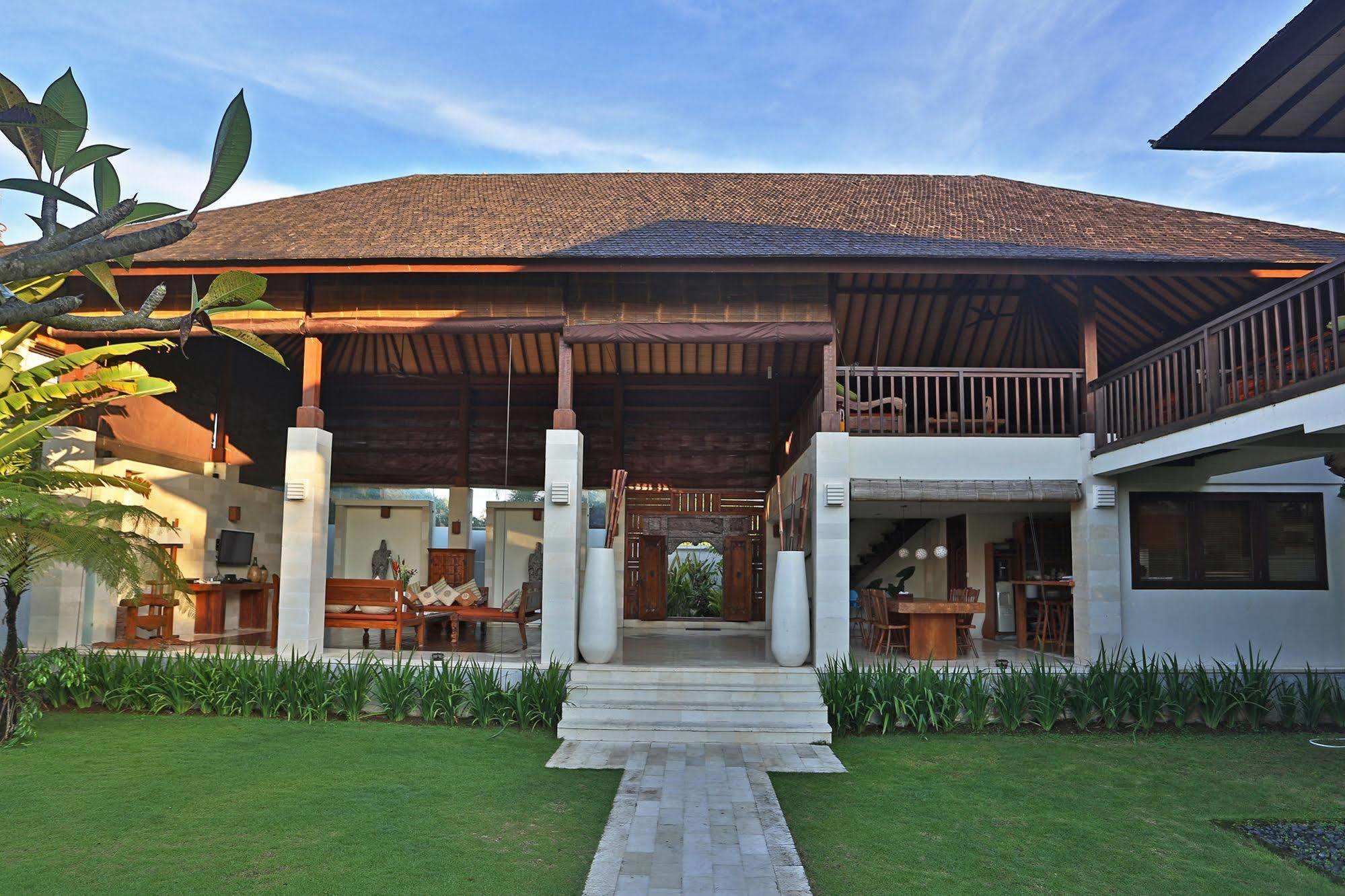 Nelayan Hotel 4*
