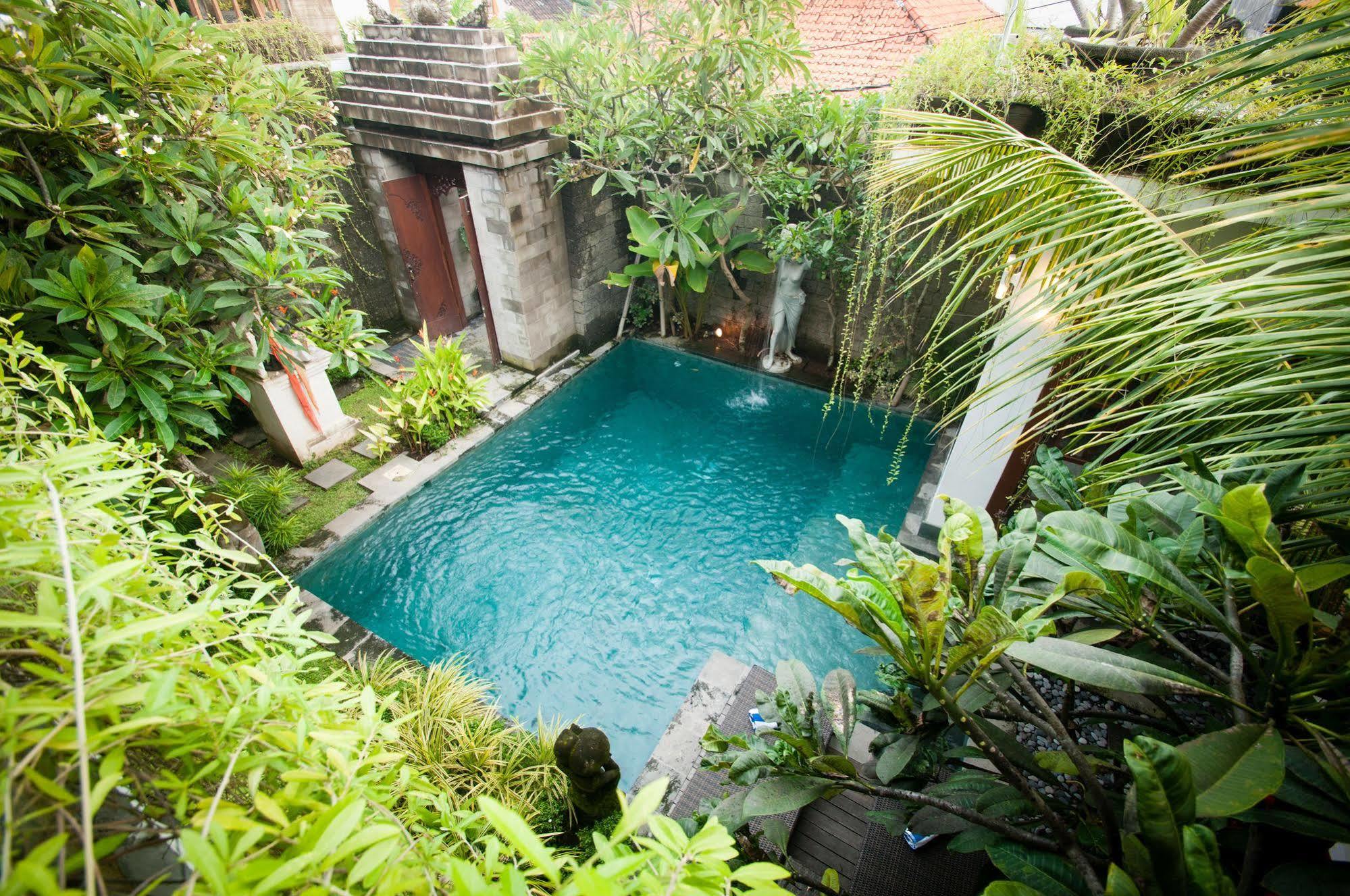 Hotel Bali Life 3*