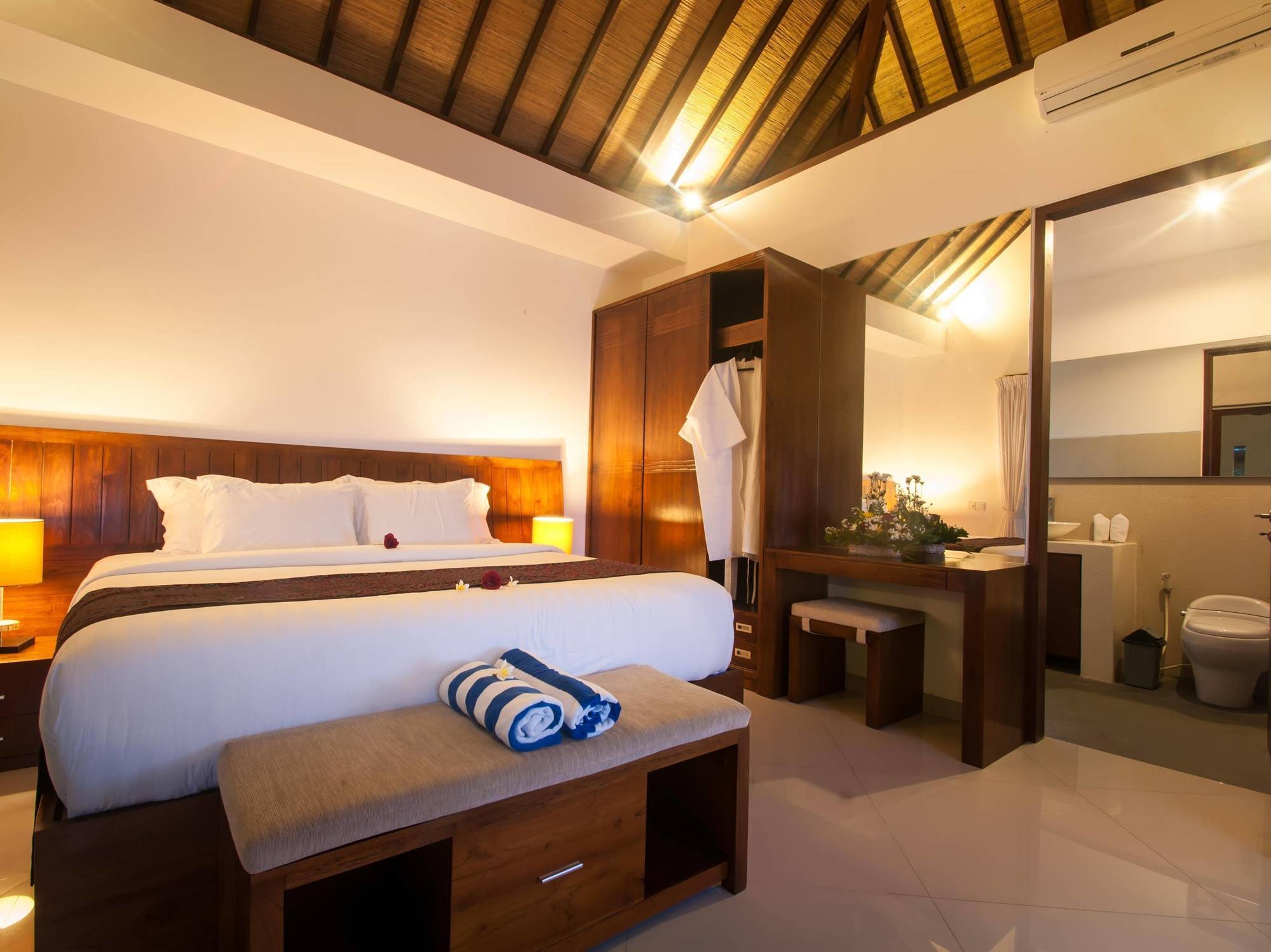 Bali Life Hotel