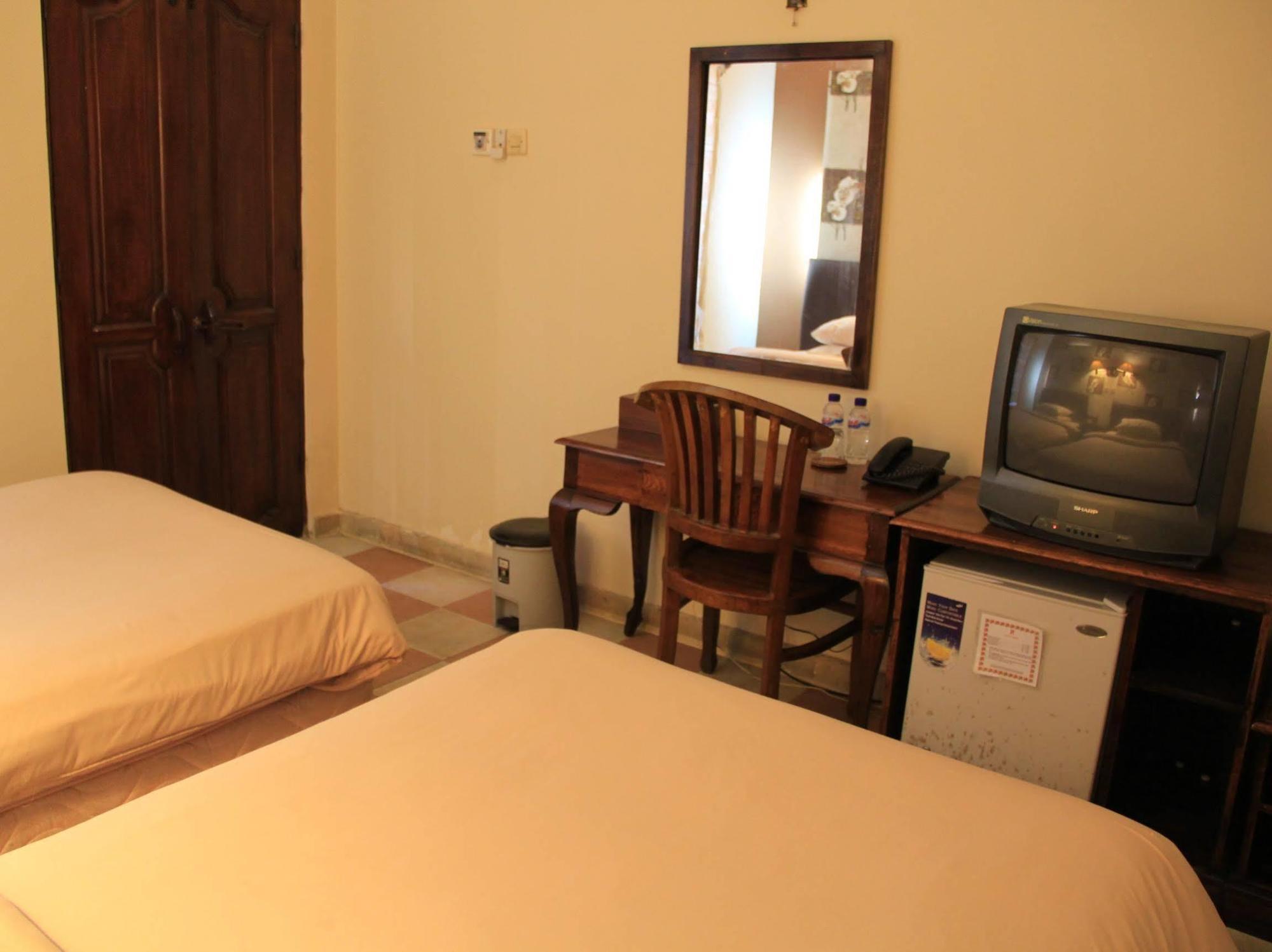 Hotel Nathan 3*