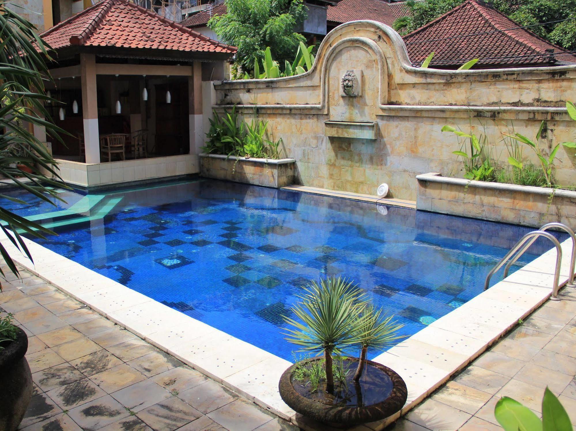 Nathan Hotel 3*