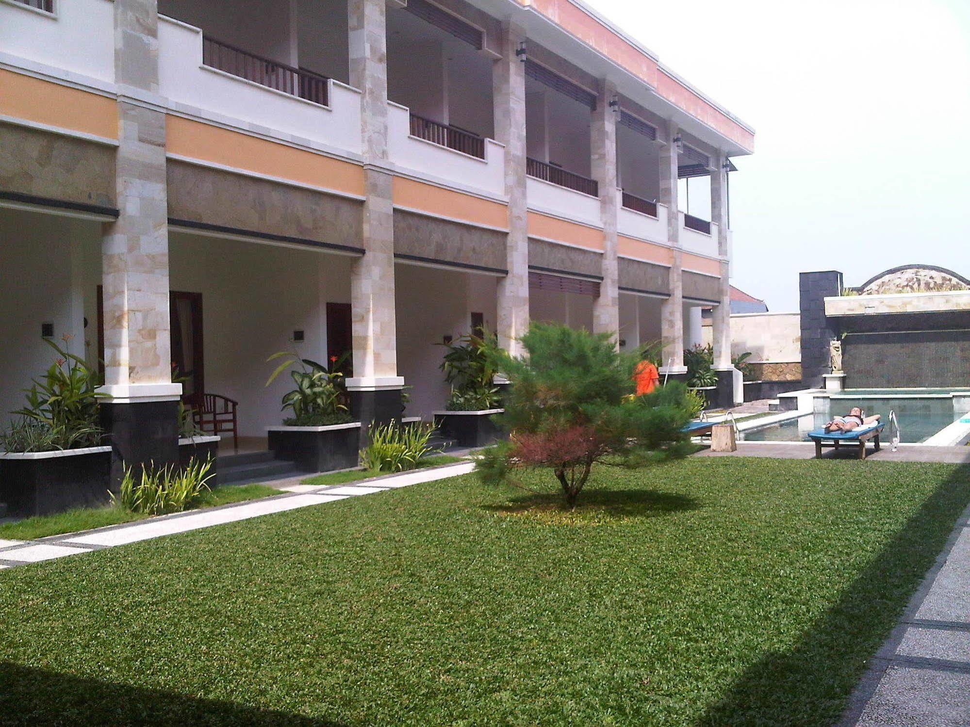 Hotel Grand