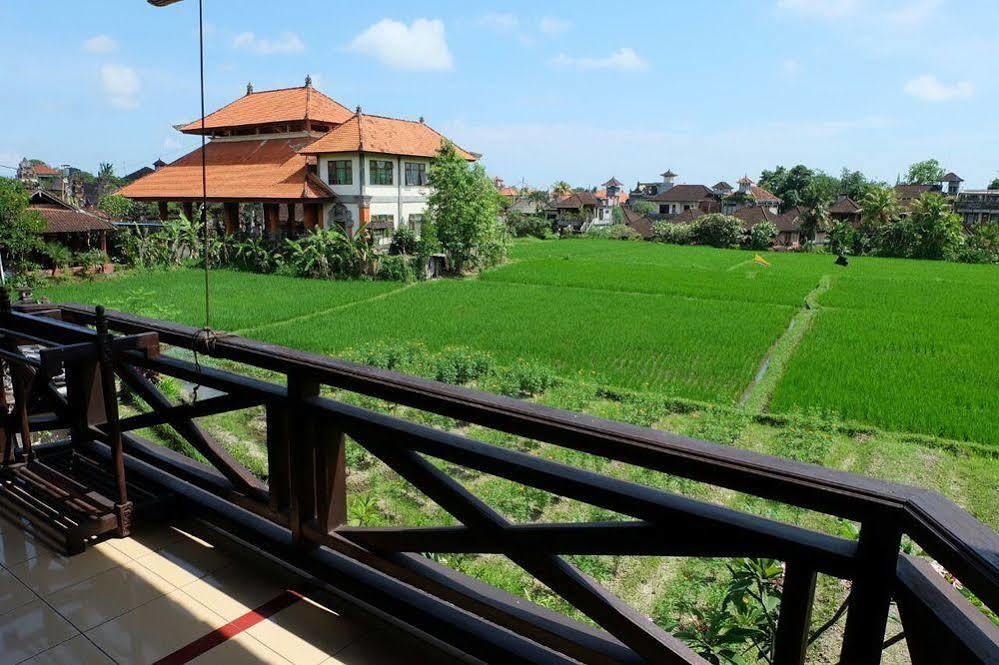 Ganesha Guest house *