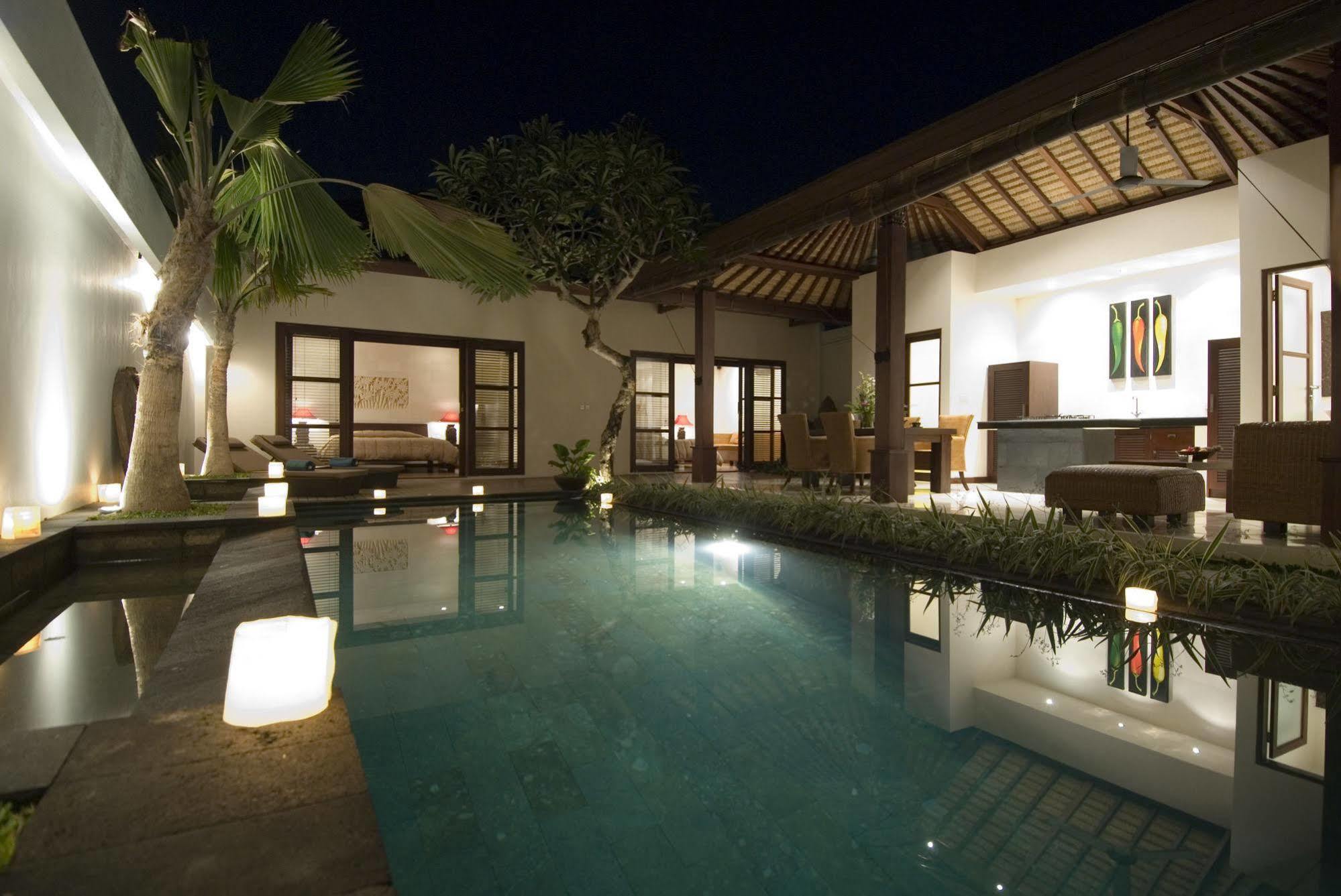 Hotel Ellora 4*