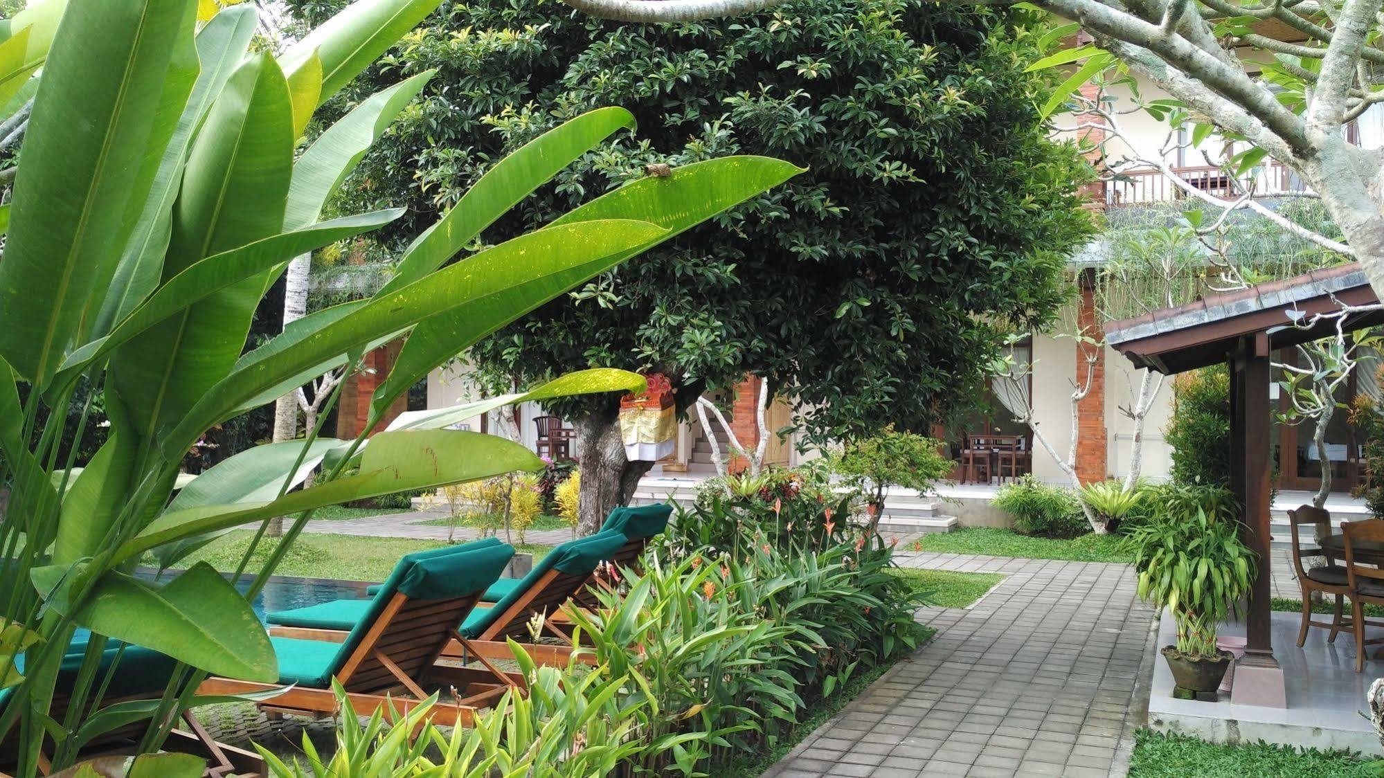 Nyoman Sandi Guest house