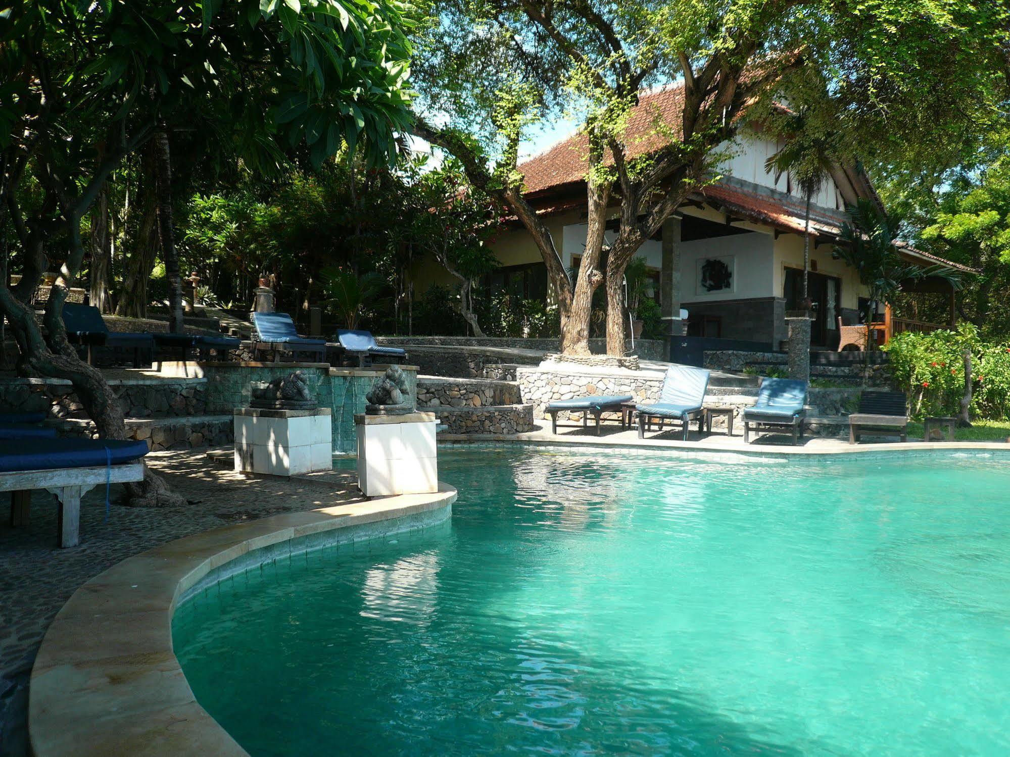 Wawa Wewe Ii Amed (Bali)