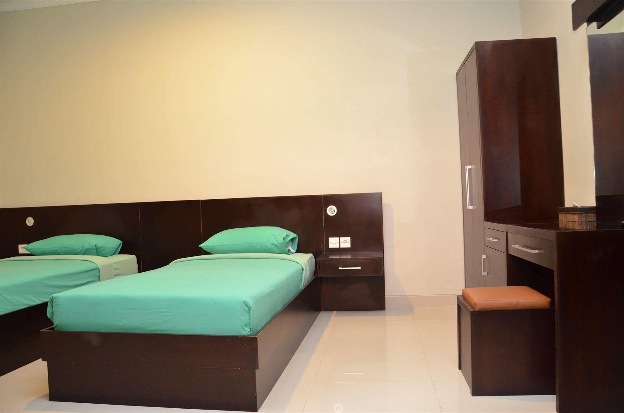 Hotel New Garden View 4*