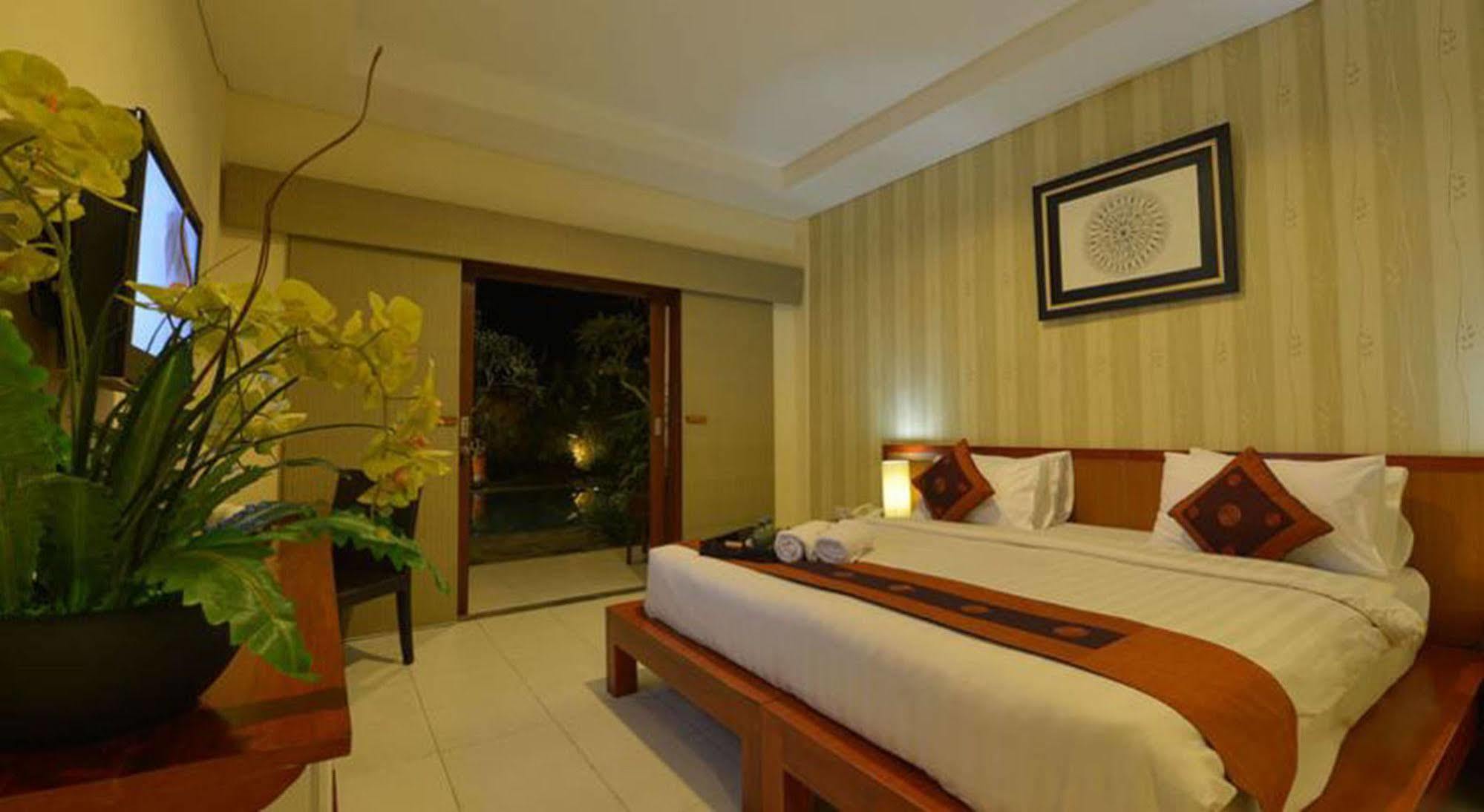 Uma Sri Hotel 3*