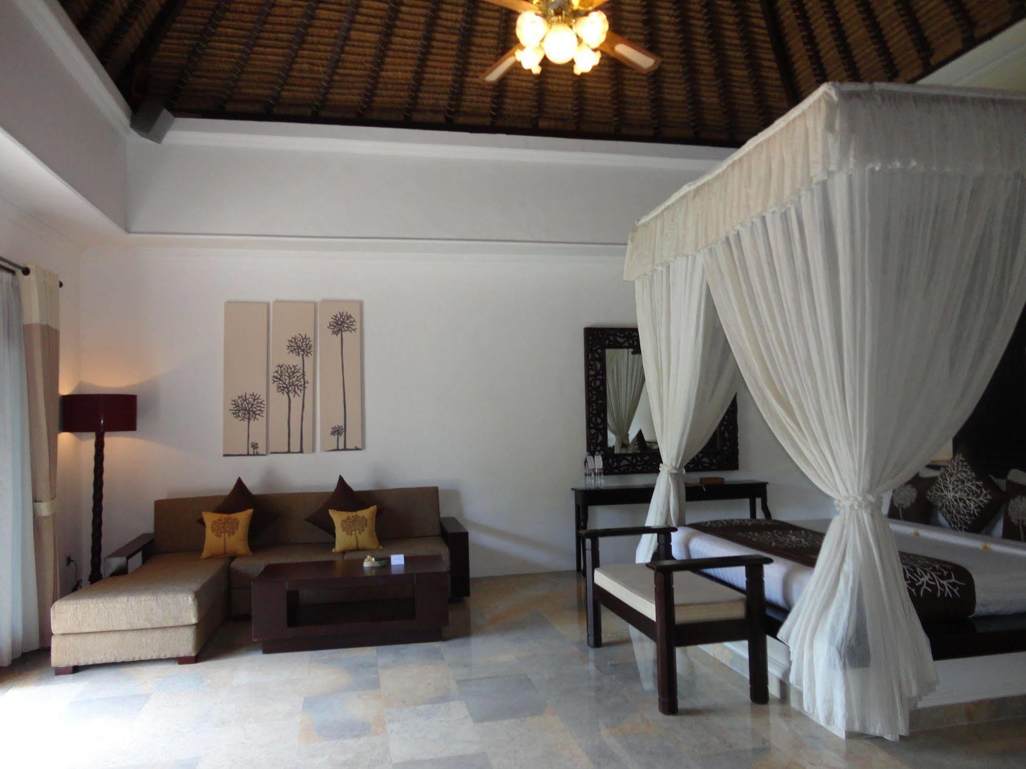 Hotel Hillstone Uluwatu 5*