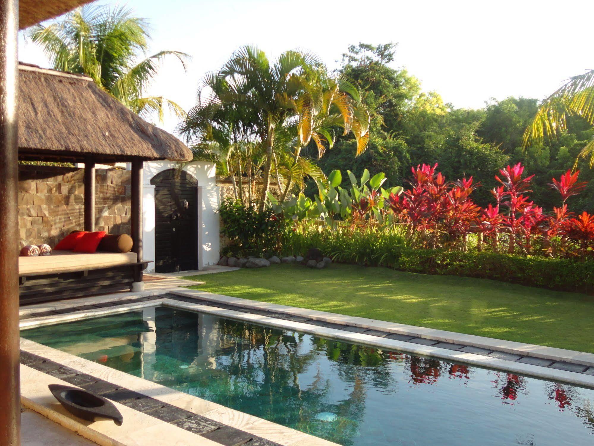 Hillstone Uluwatu