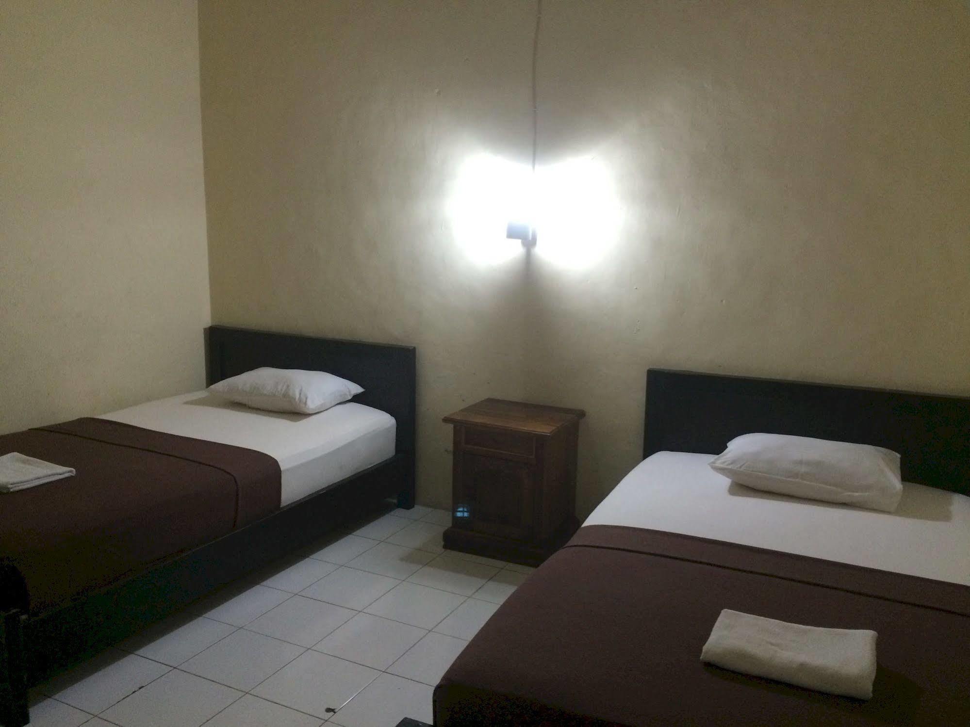 Waringin Homestay 3* Kuta (Bali)