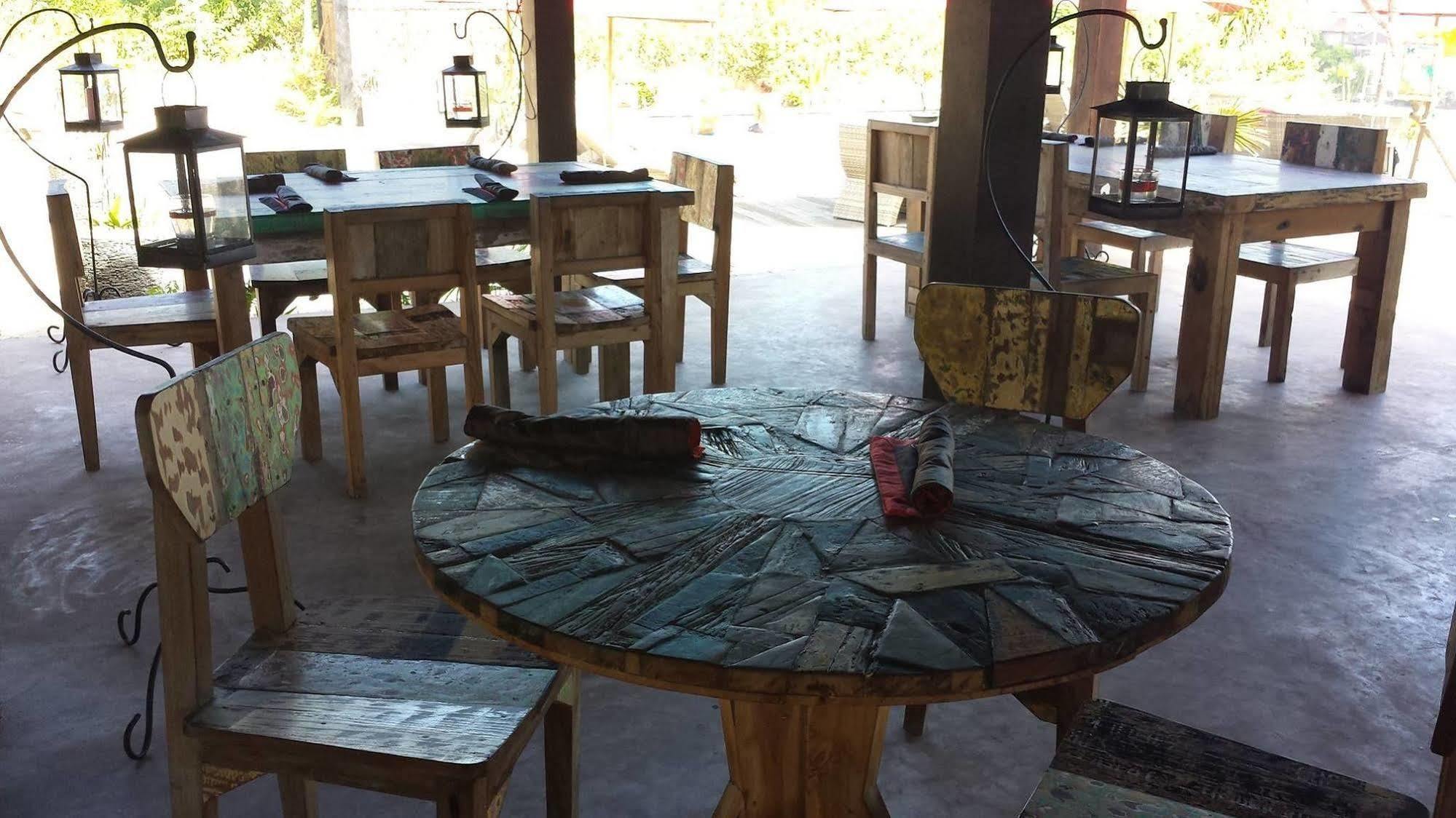The Palms Ceningan 4*
