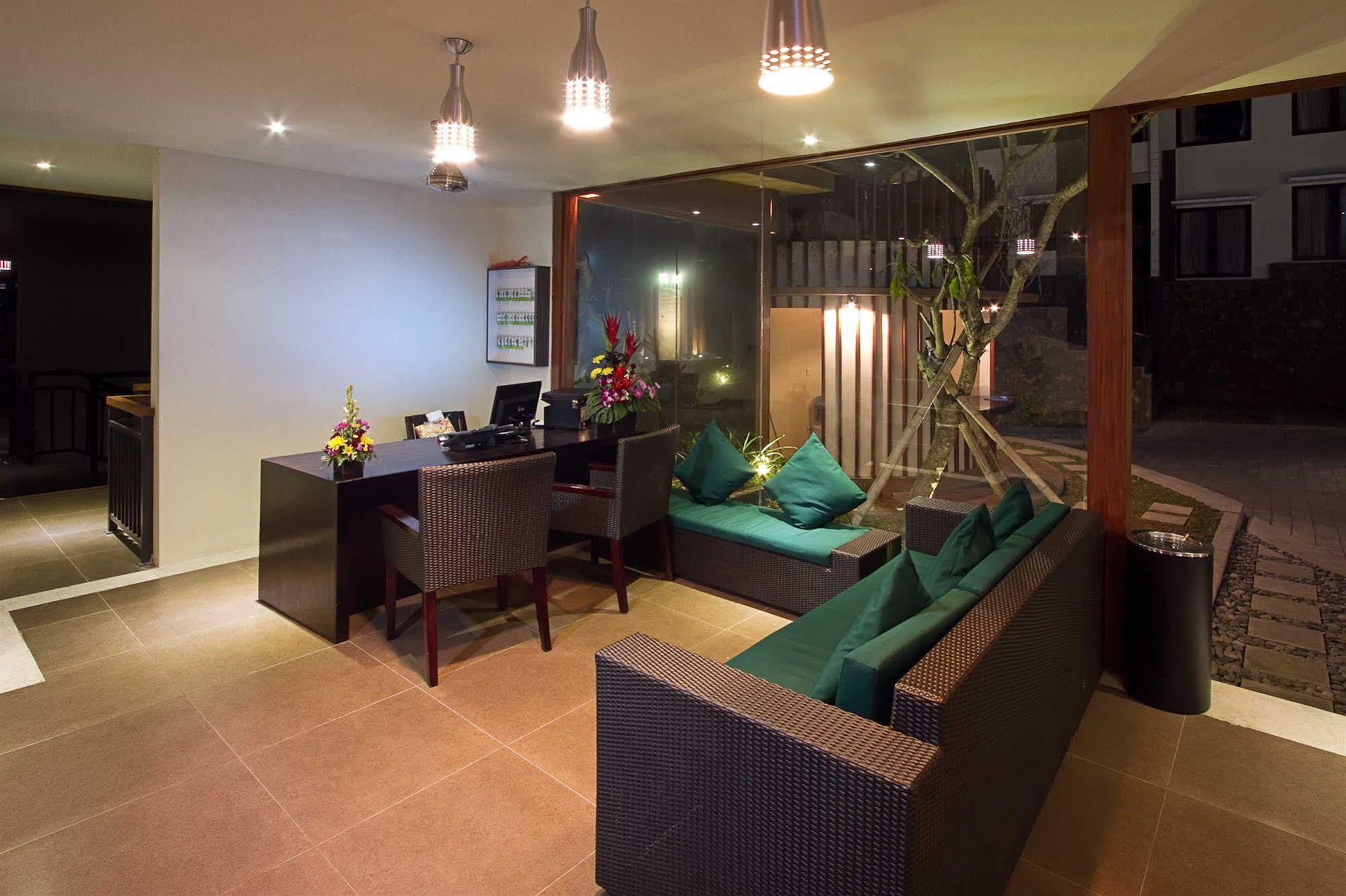 Parkside Denbukit & 3* Jimbaran (Bali)