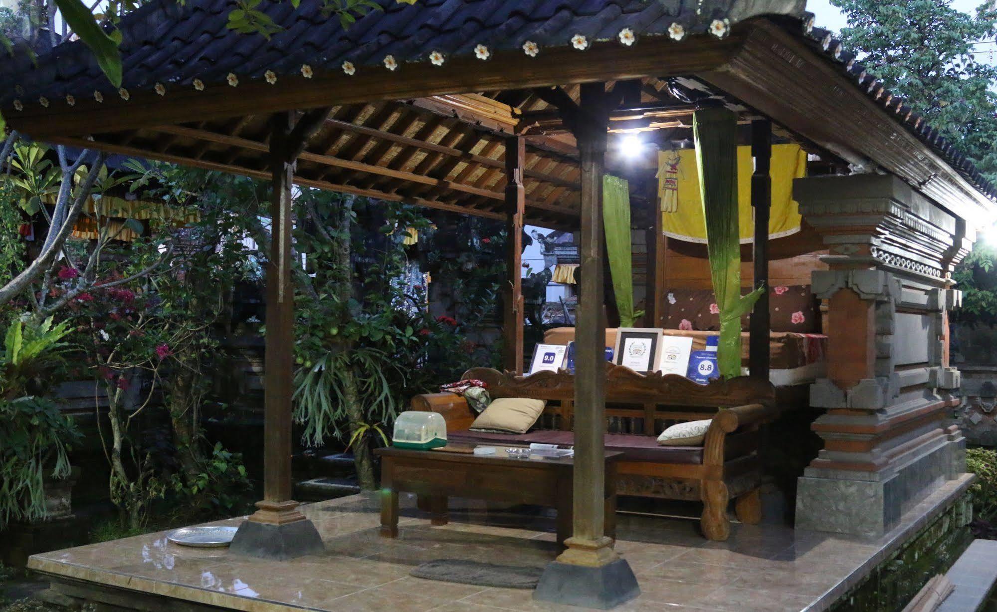 Wisma tamu Suparsa's