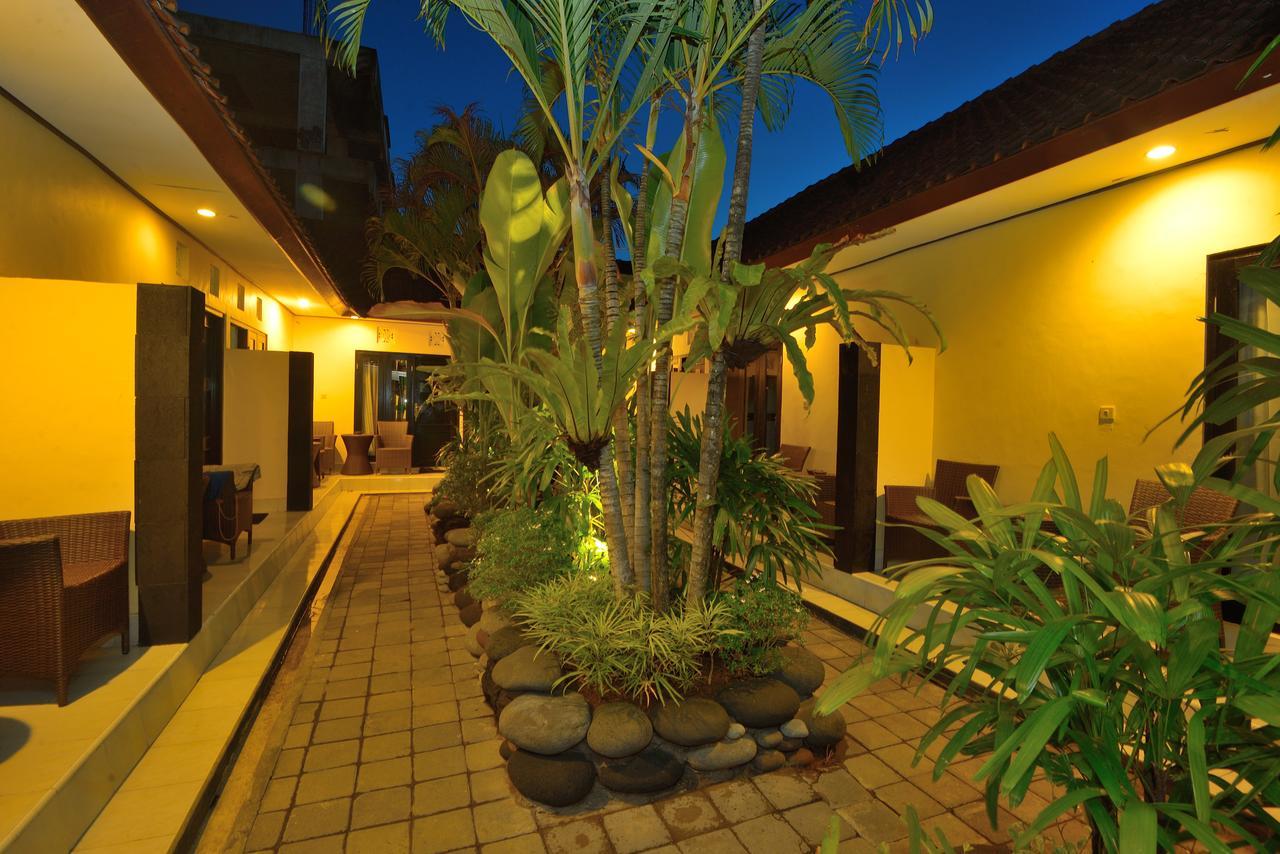 Andari Legian Hotel