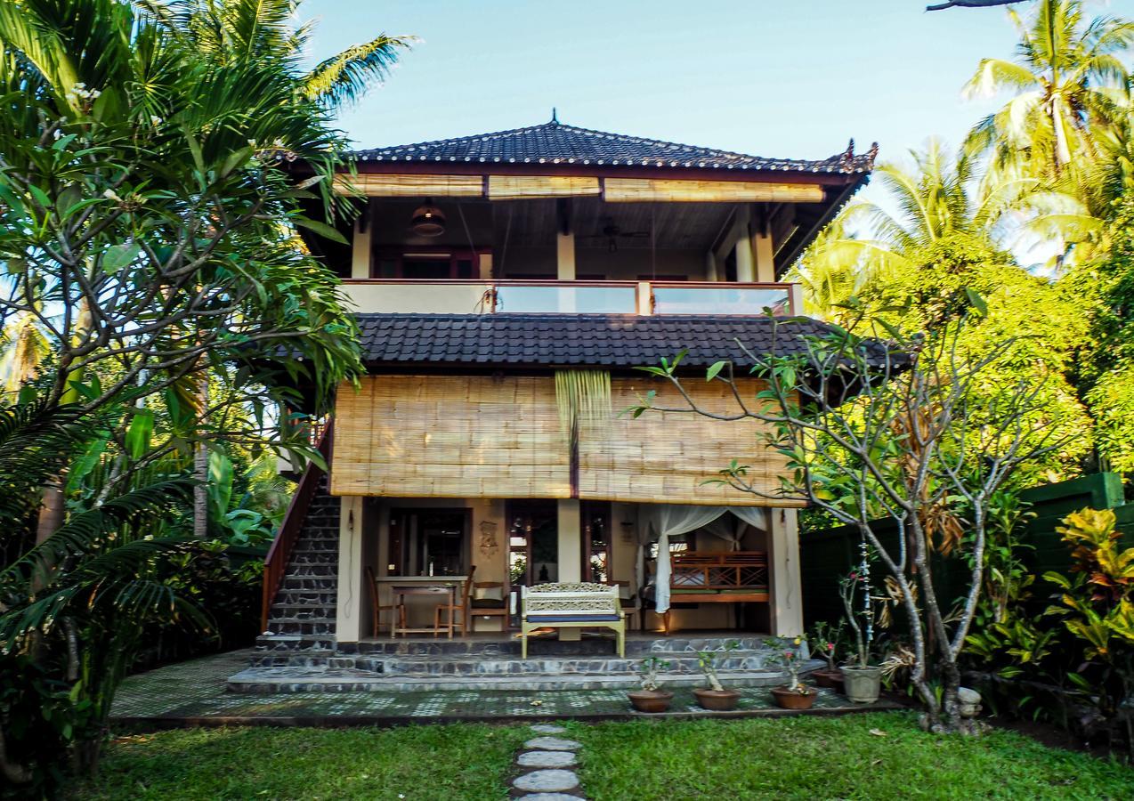 Devi's Place 2*