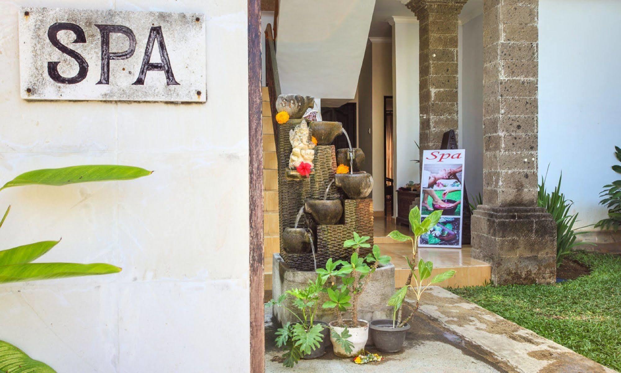 Hotel Puri Saron Baruna 3*