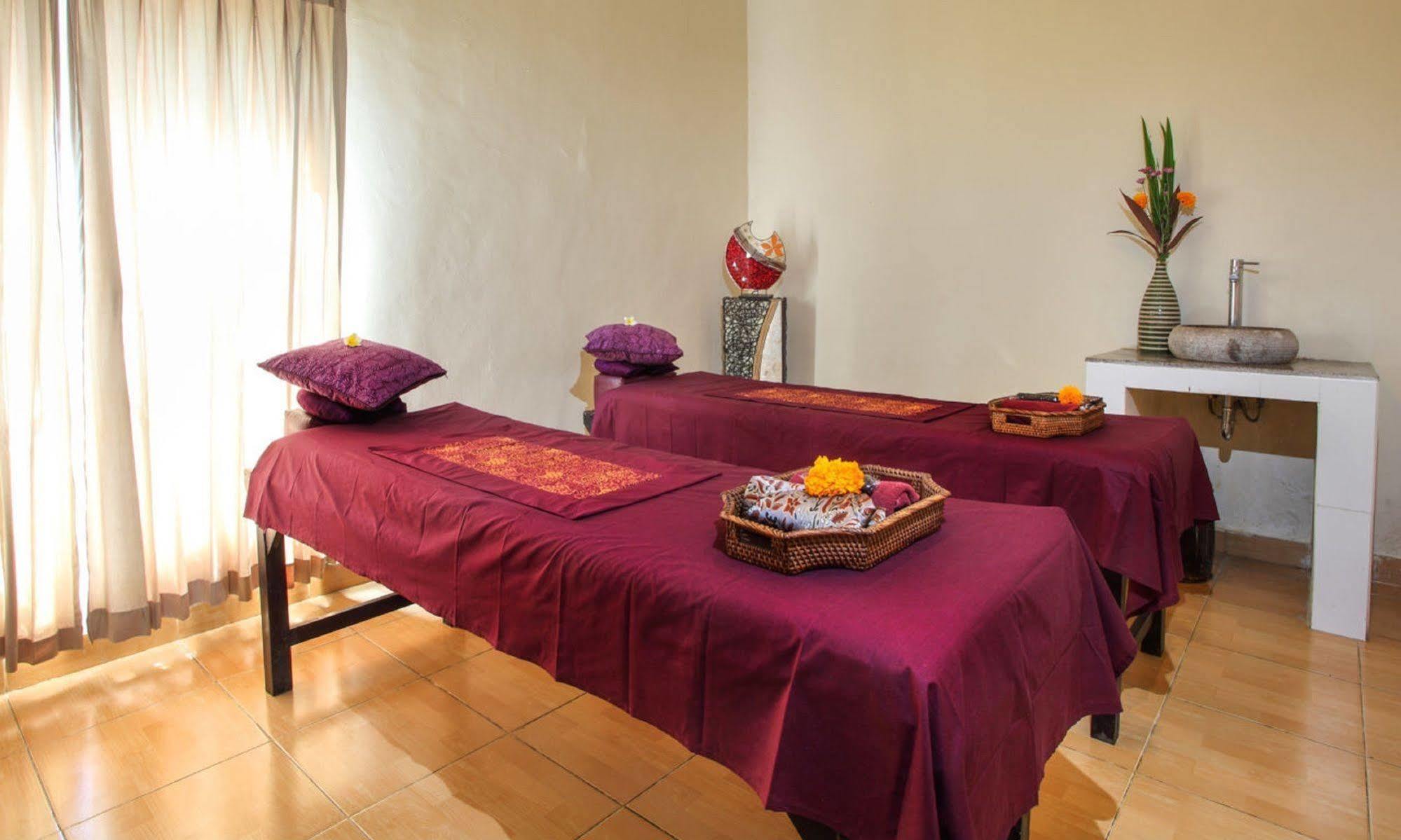 Puri Saron Baruna 3*