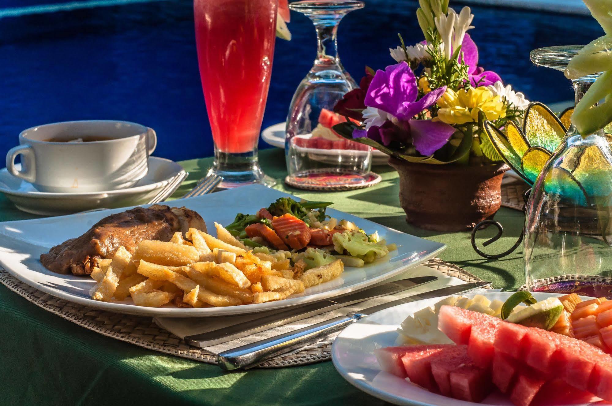 Resort Sahadewa & 4*