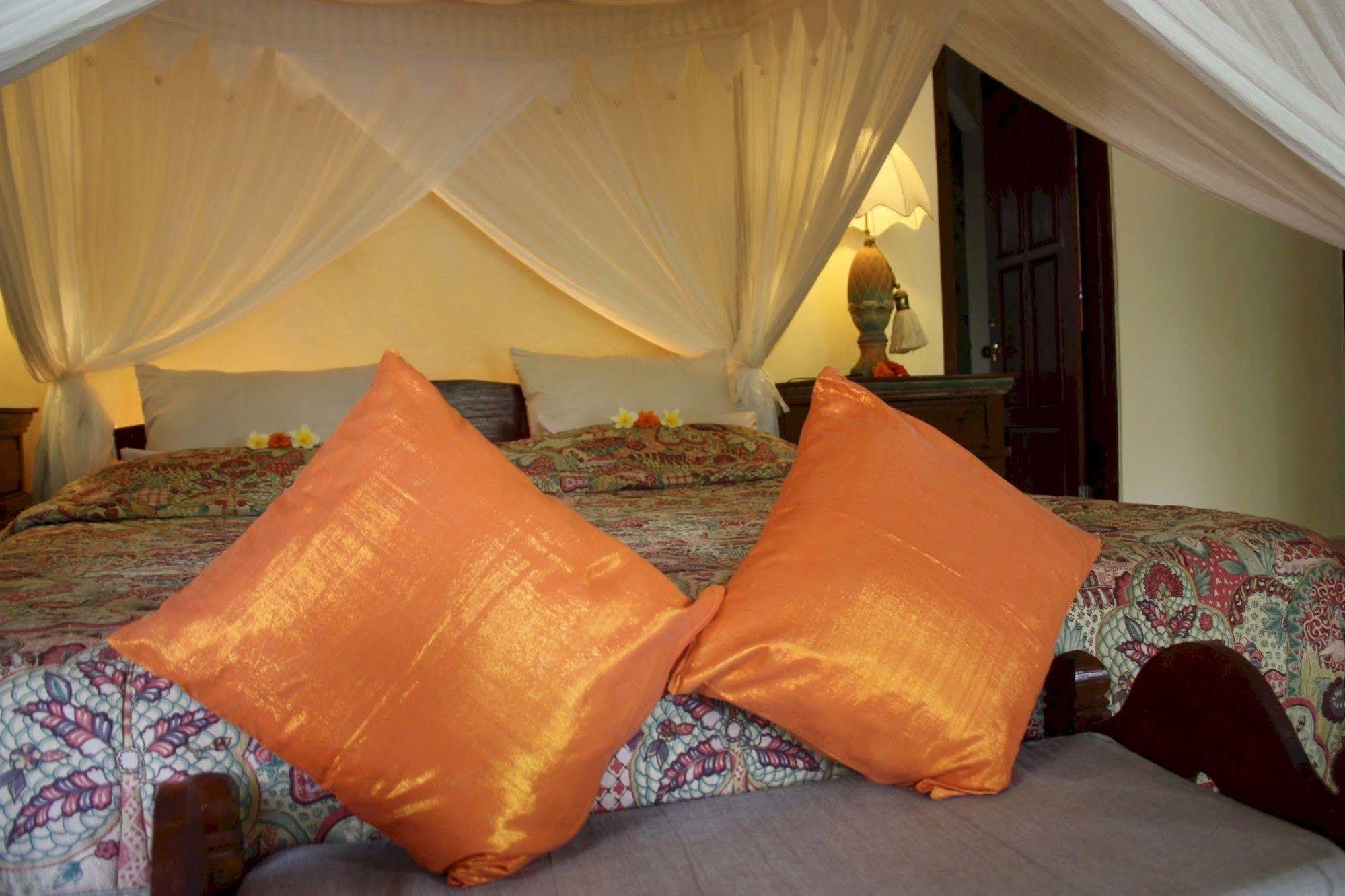 Rambutan Boutique 3* Lovina (Bali)