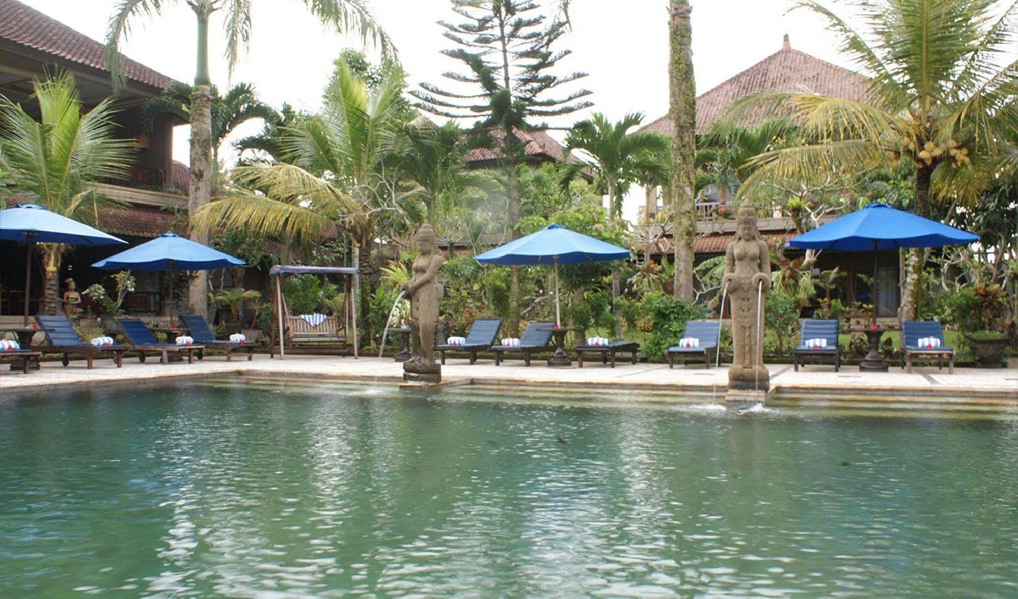 Cendana & By Mahaputra 3*
