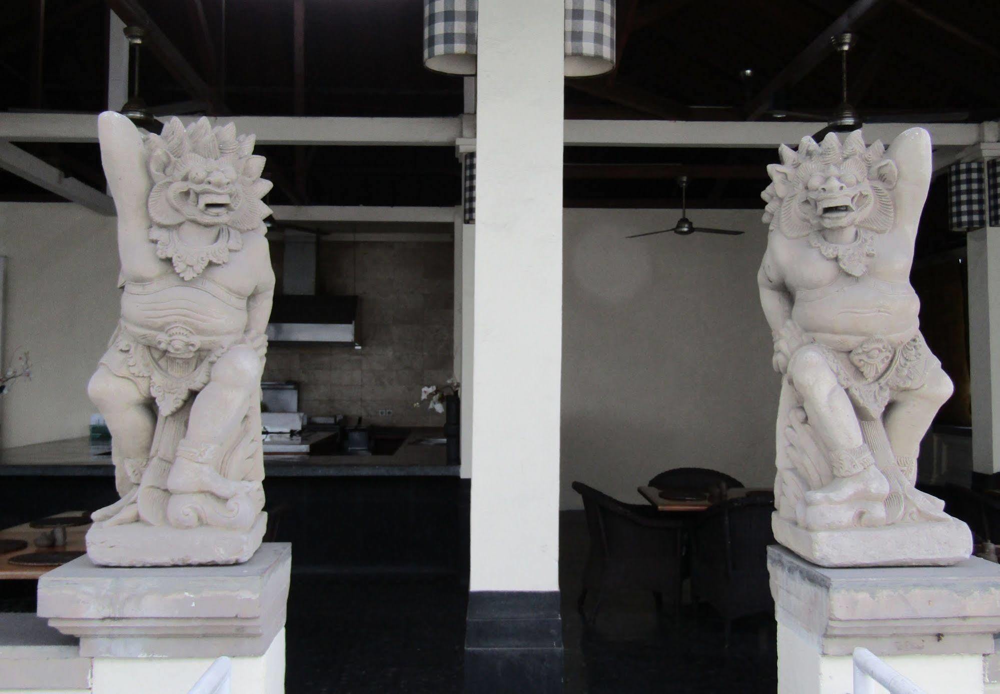 Hotel Capital O 93809 Wida Legian (Bali)
