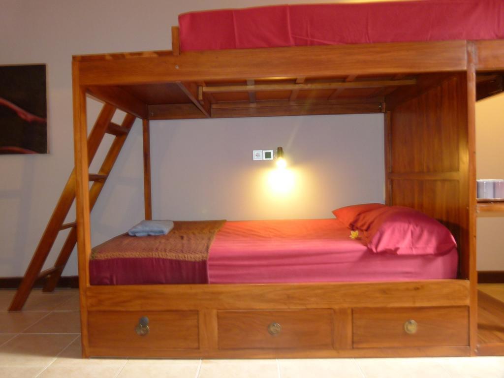 Laki Uma - Male Only Guest house
