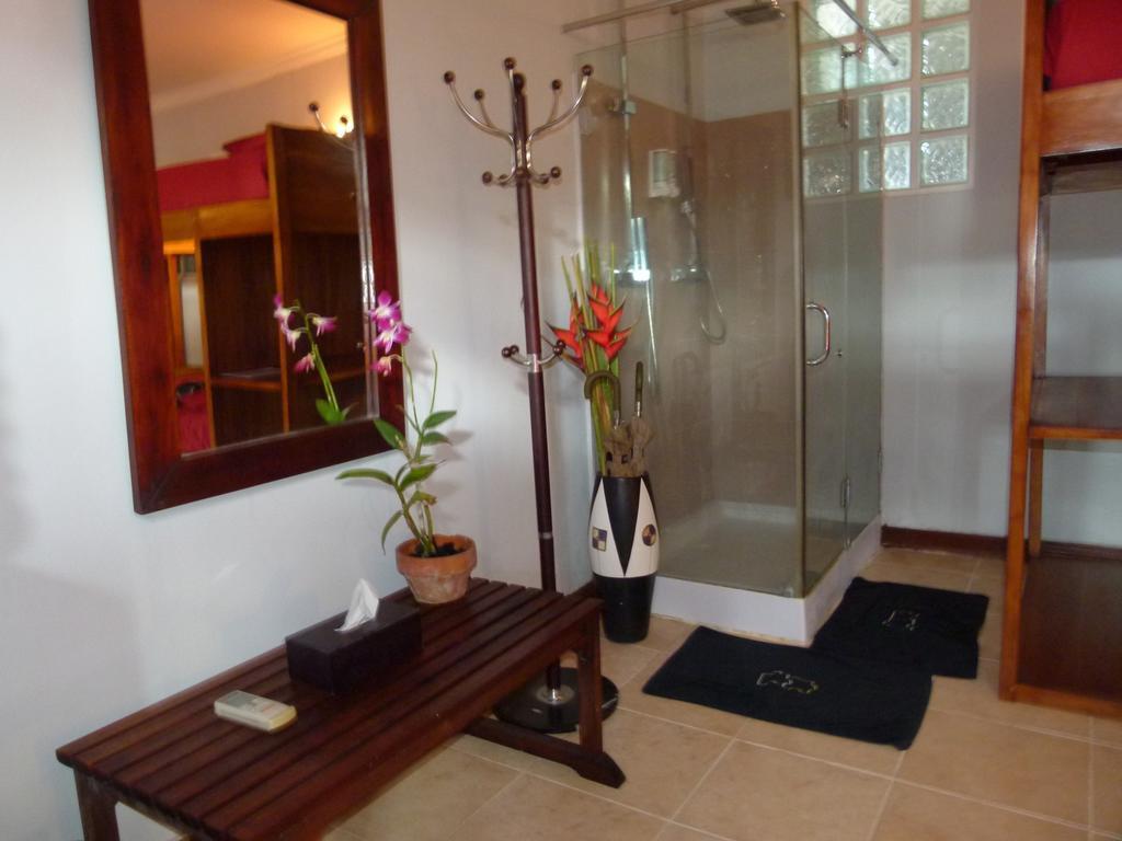Guest house Laki Uma - Male Only *