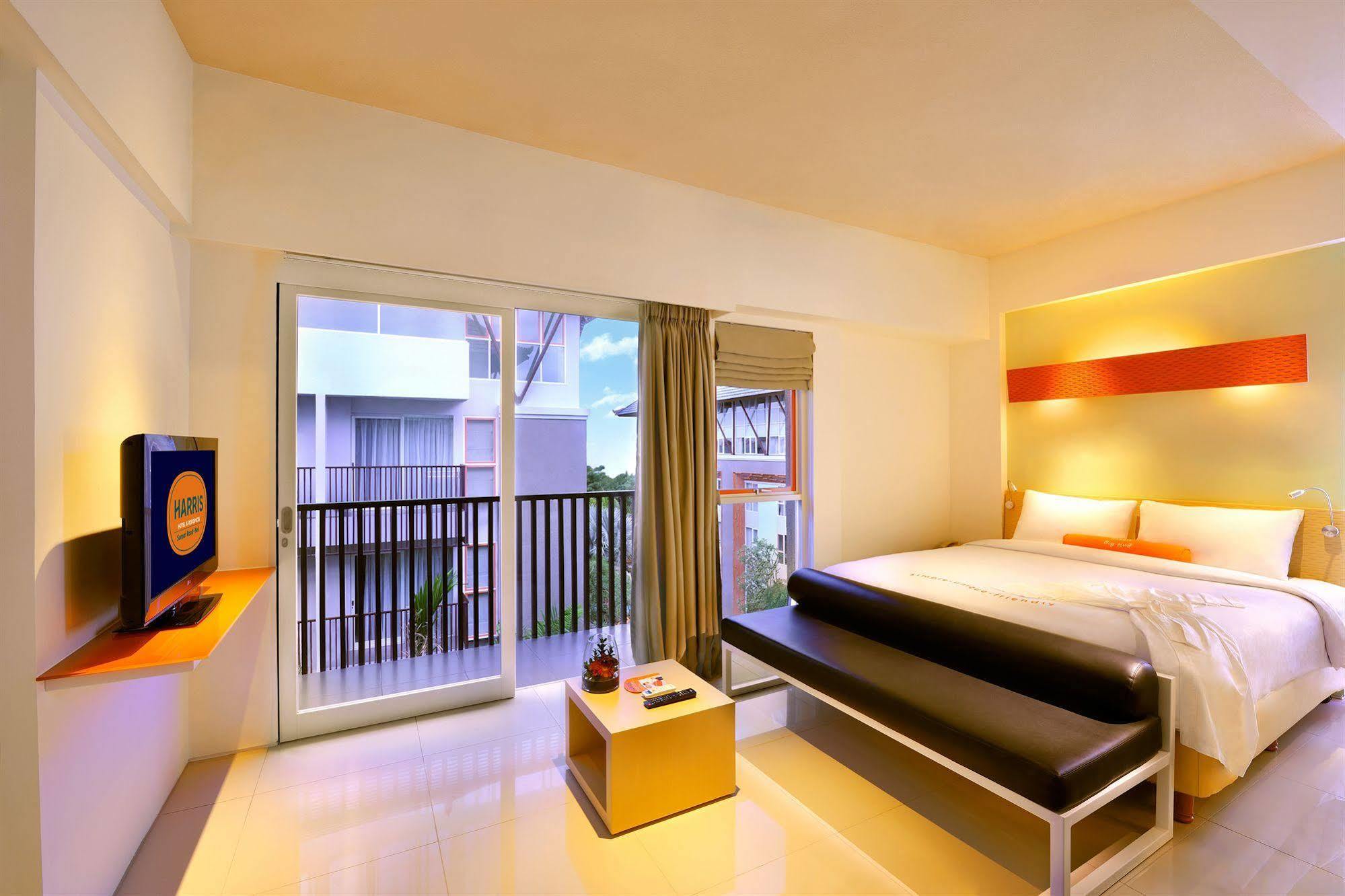 Harris & Residences Sunset Road Hotel