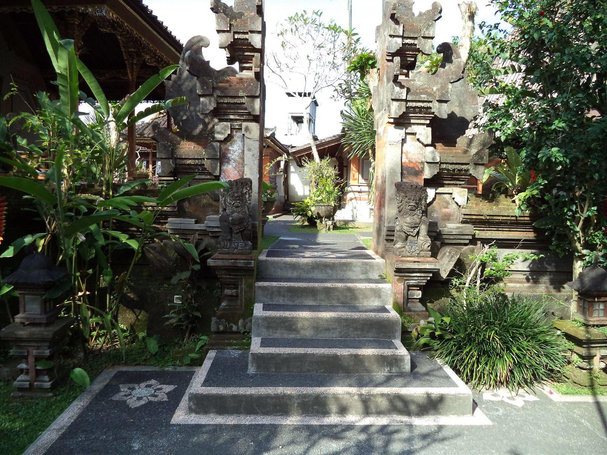 The Lokasari 3*