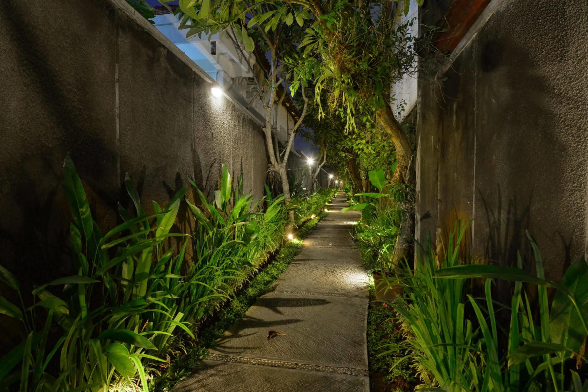 The Khayangan Dreams Villa, Villa *