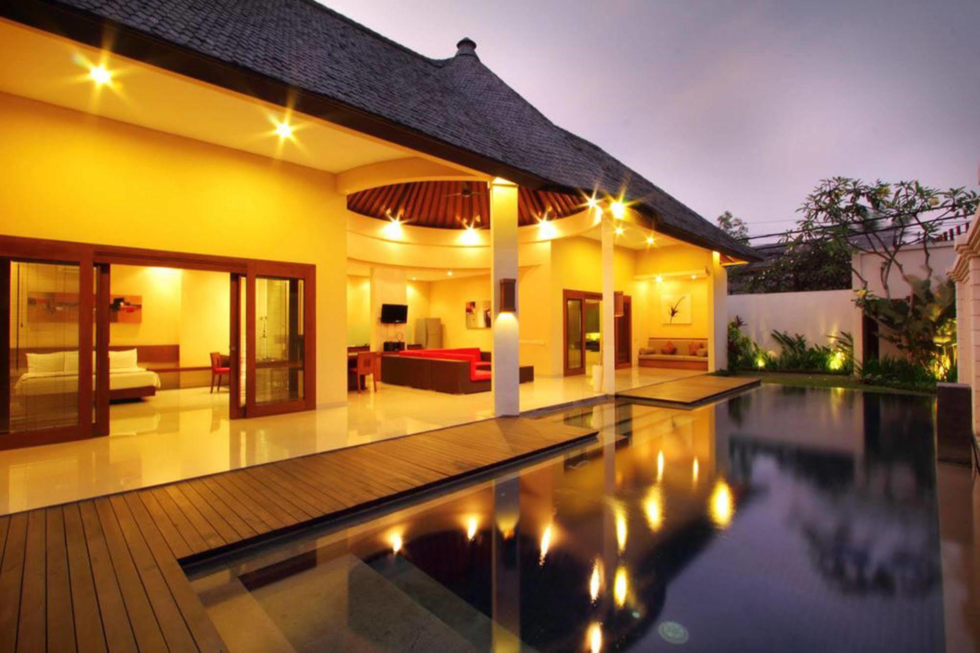 Oval Bali
