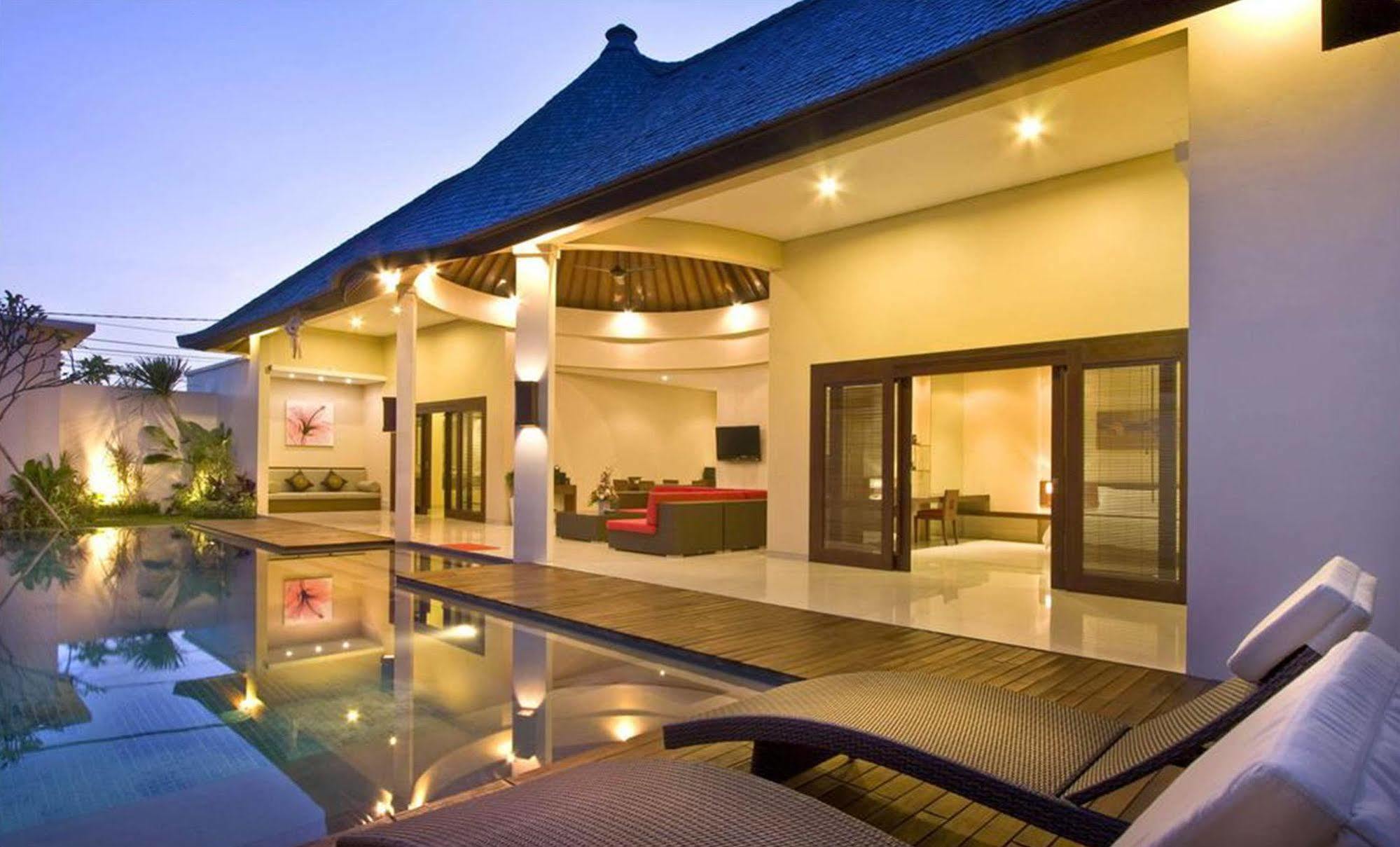 Oval Bali