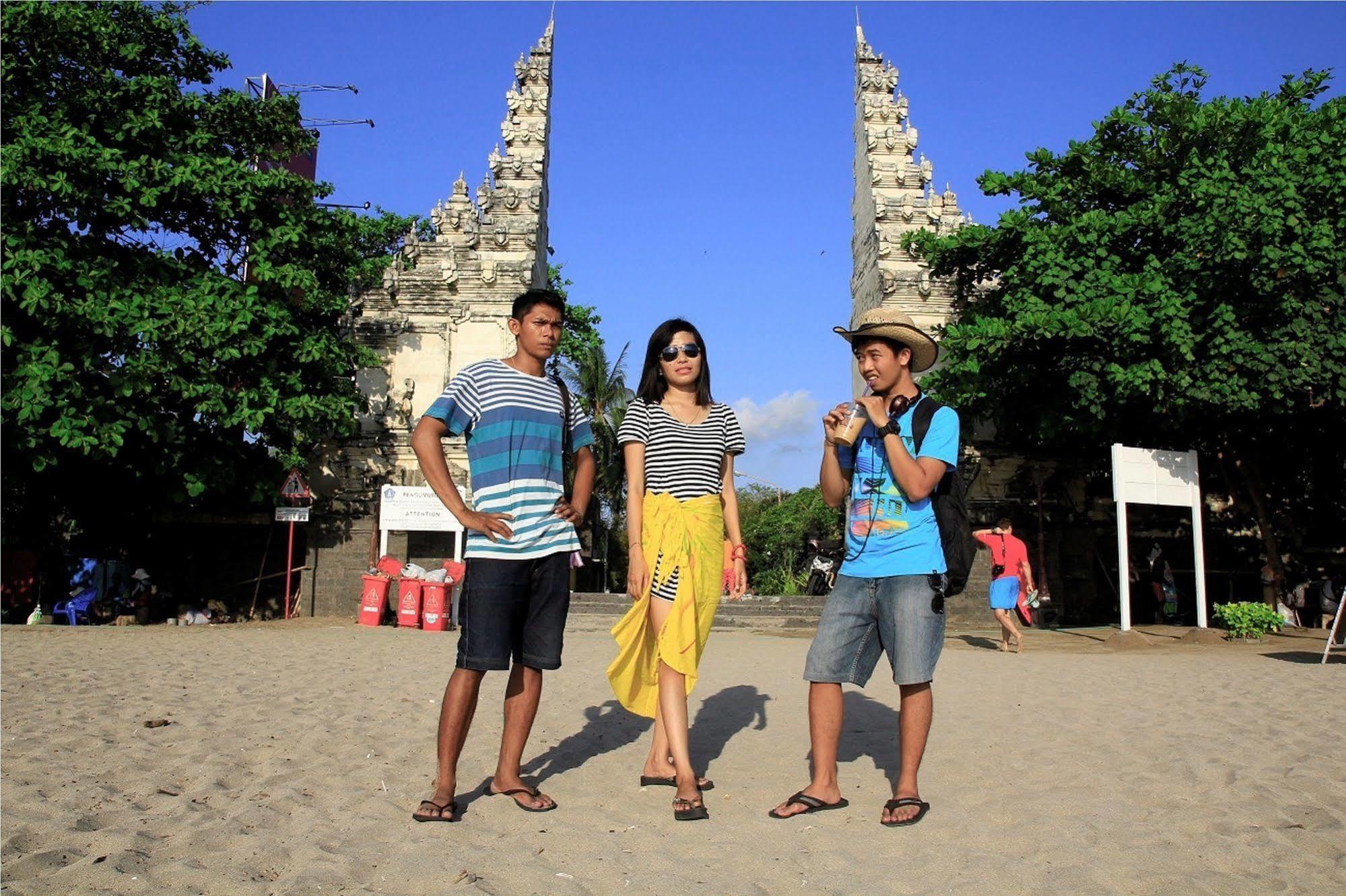 Loft Bali Hotel 2*