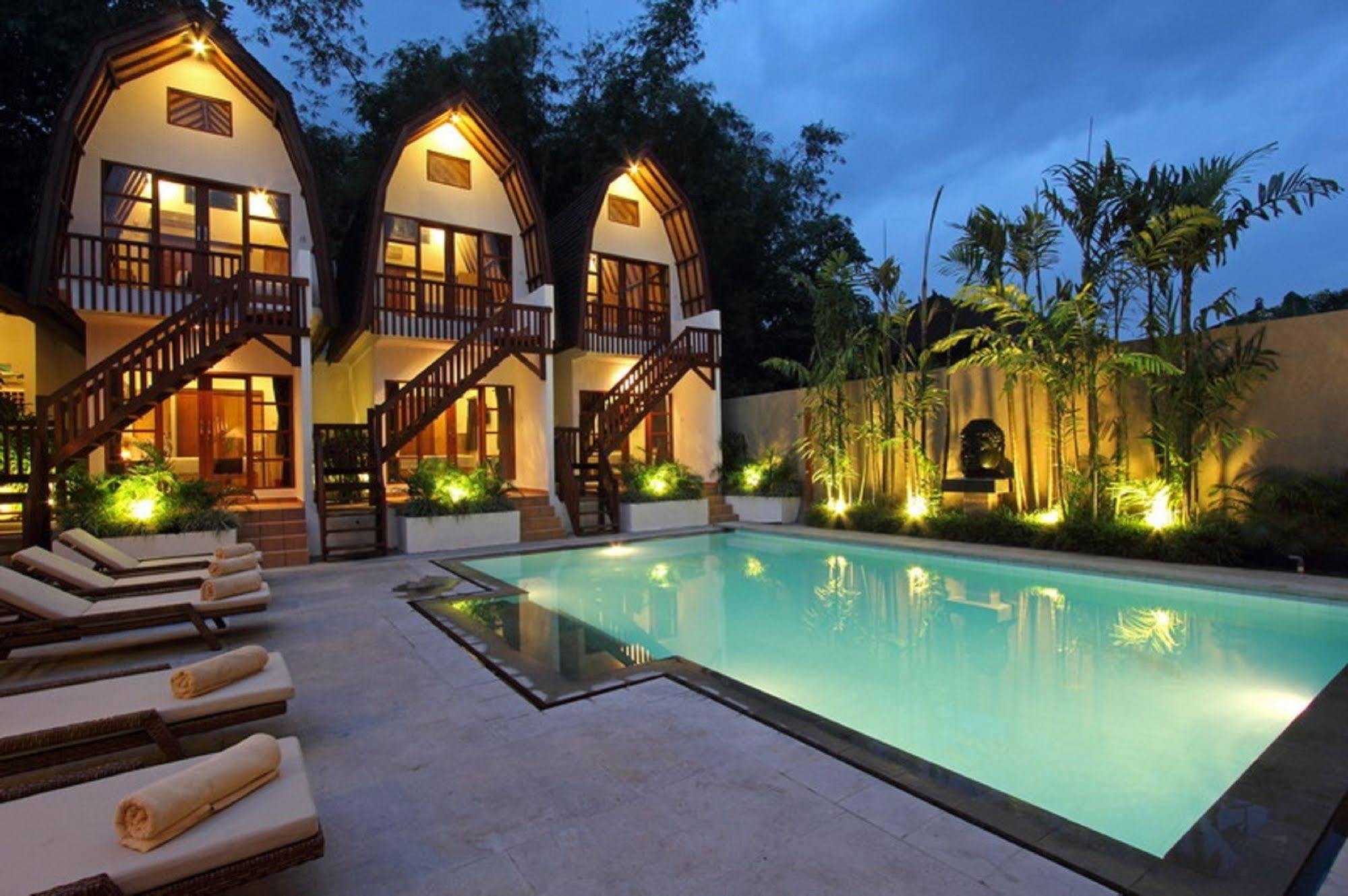 Mojo Guest house 3*