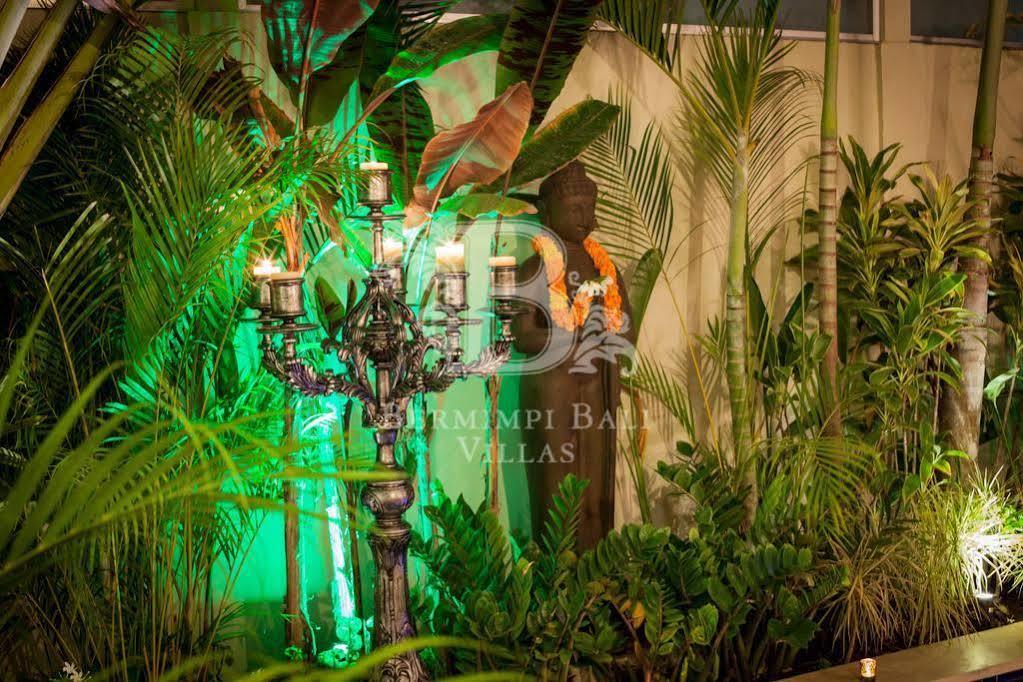 Frangipani Villa Seminyak Villa