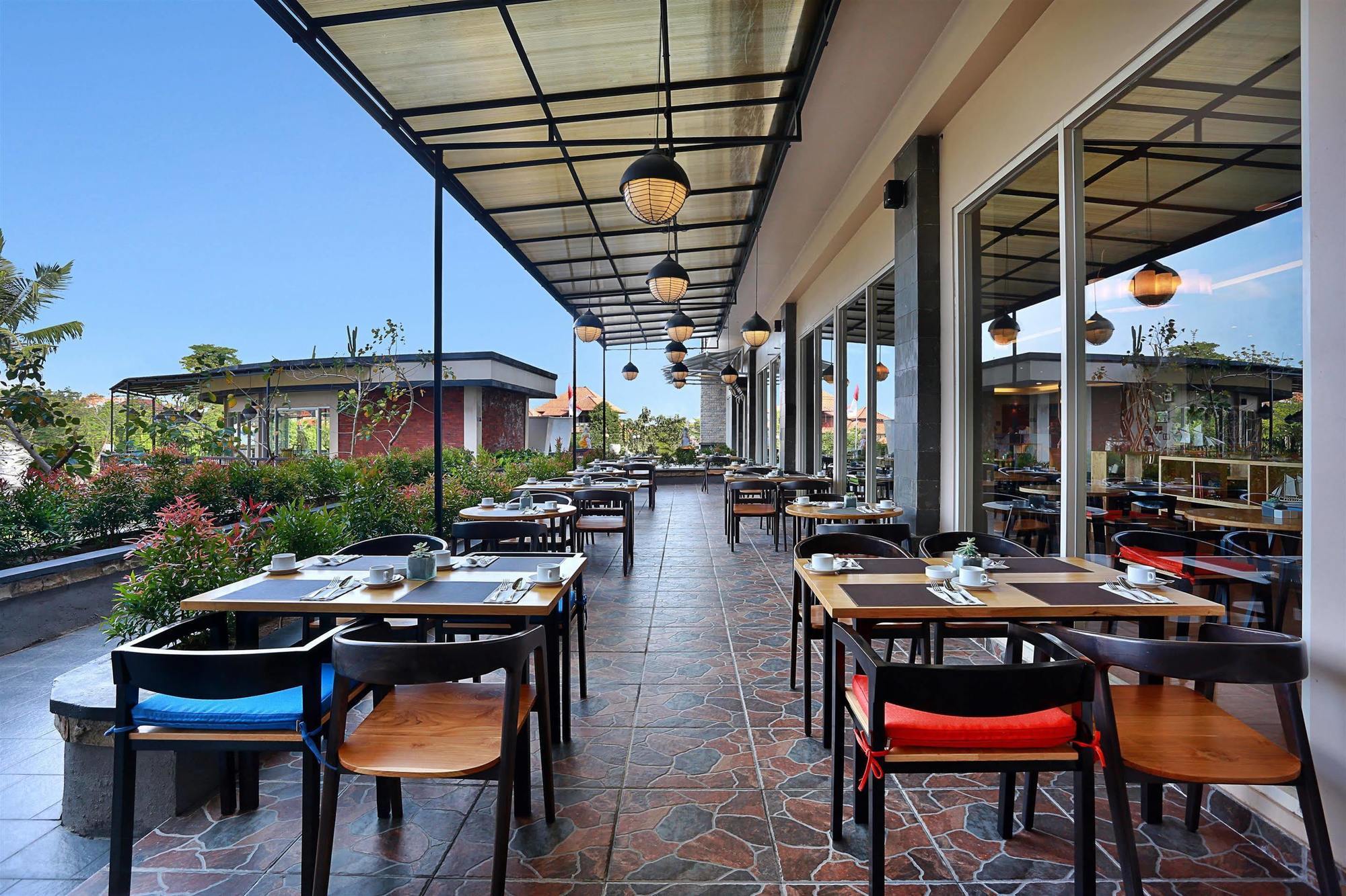 Azana Boutique Hotel 3*