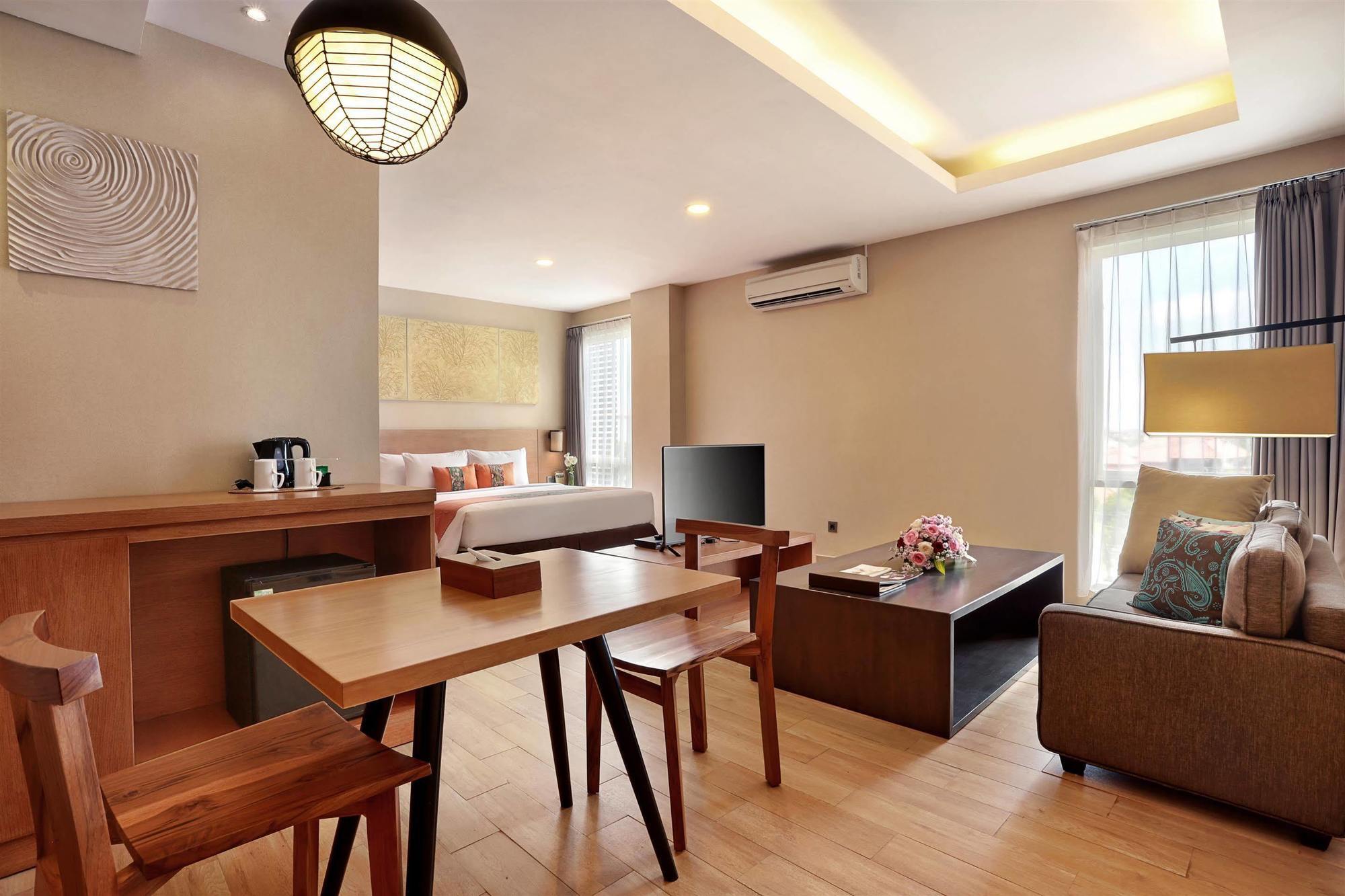 Azana Boutique Hotel 3*